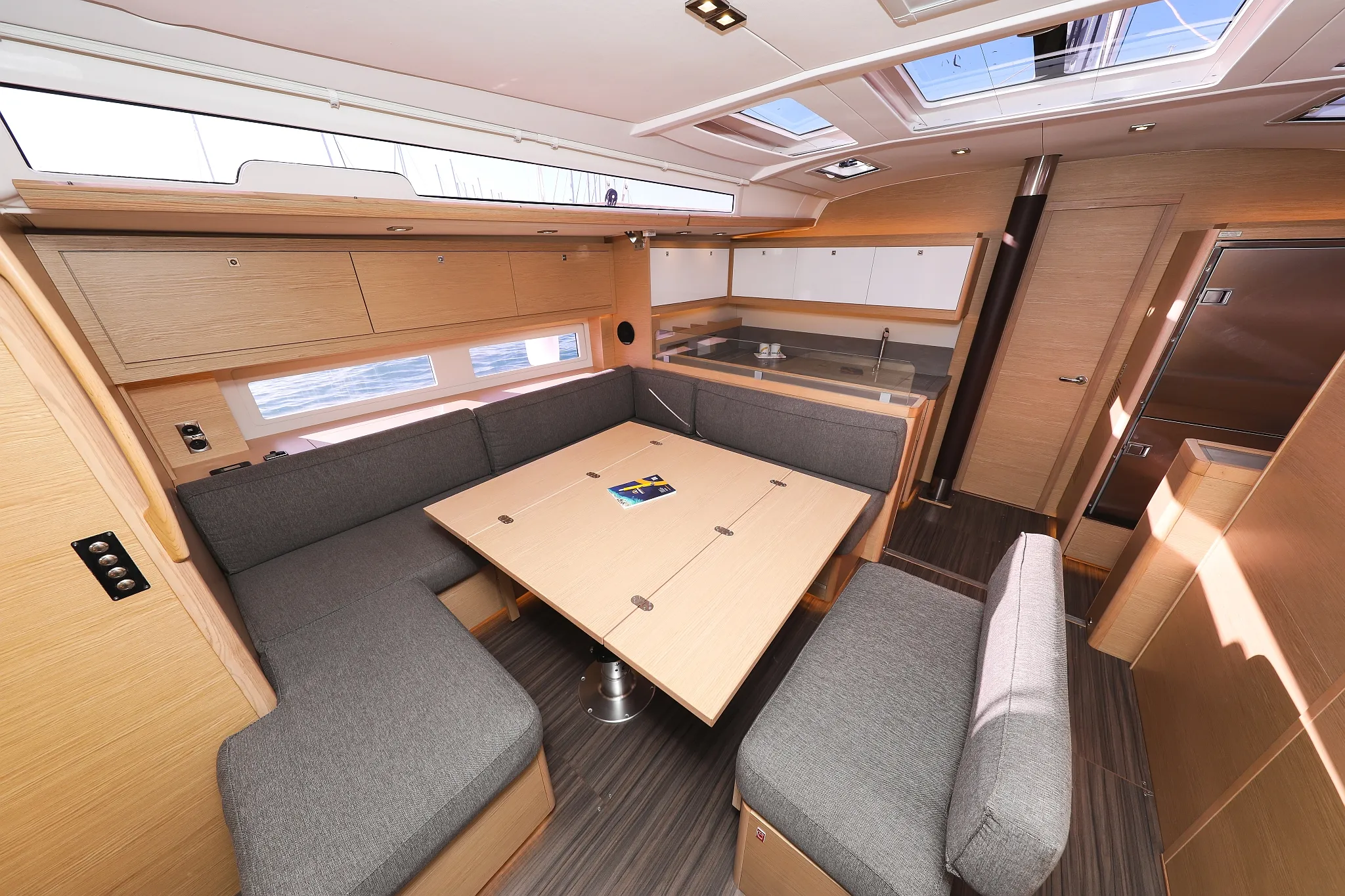 Image slide 11079