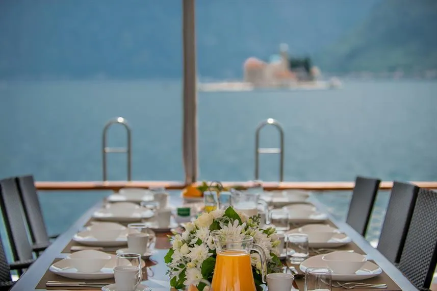 Image slide 111099