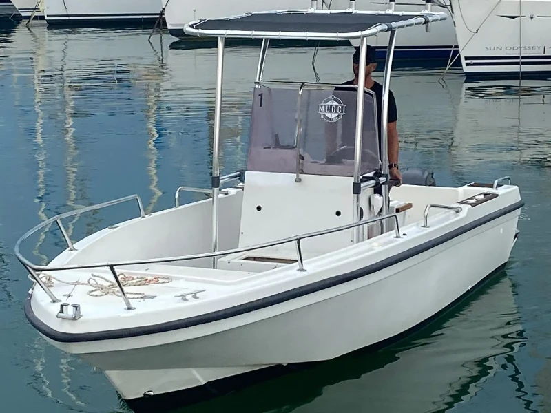Motorboat Sessa boat image