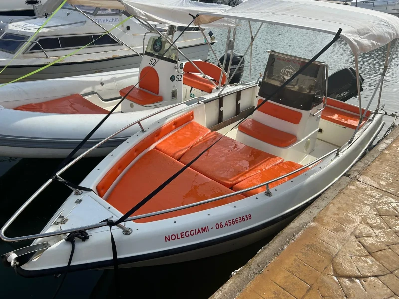 Motorboat Mano Marine boat image