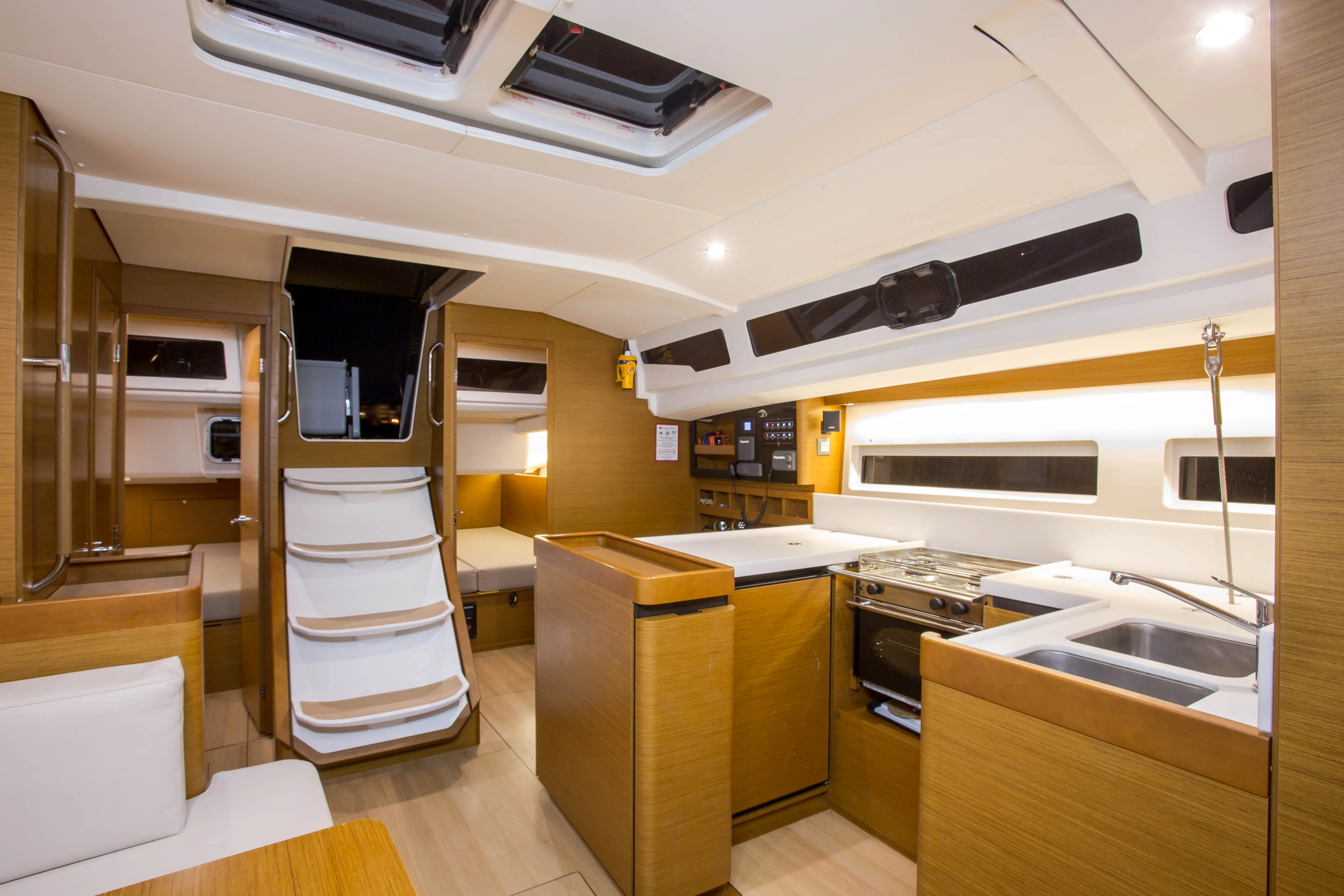 Image slide 111821