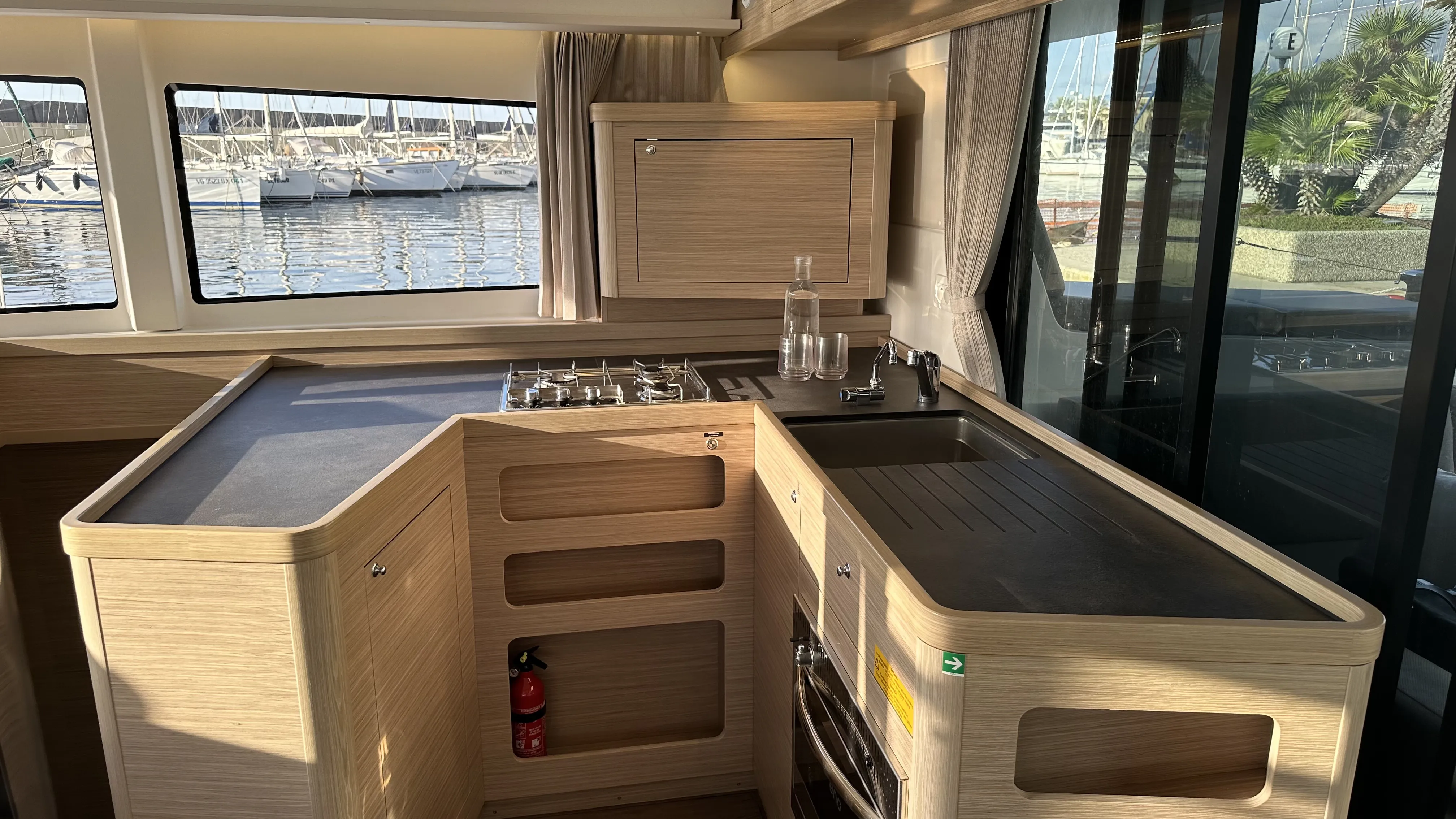 Image slide 112621