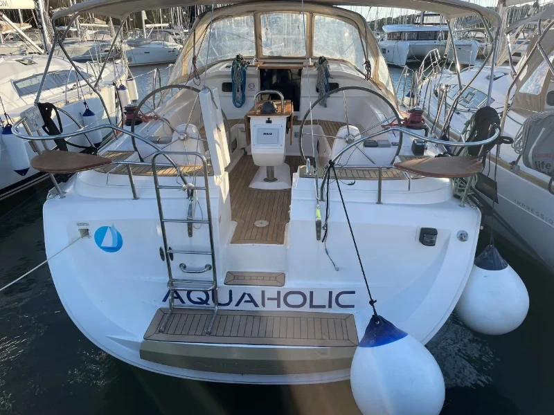 Elan 434 Impression Aquaholic boat image
