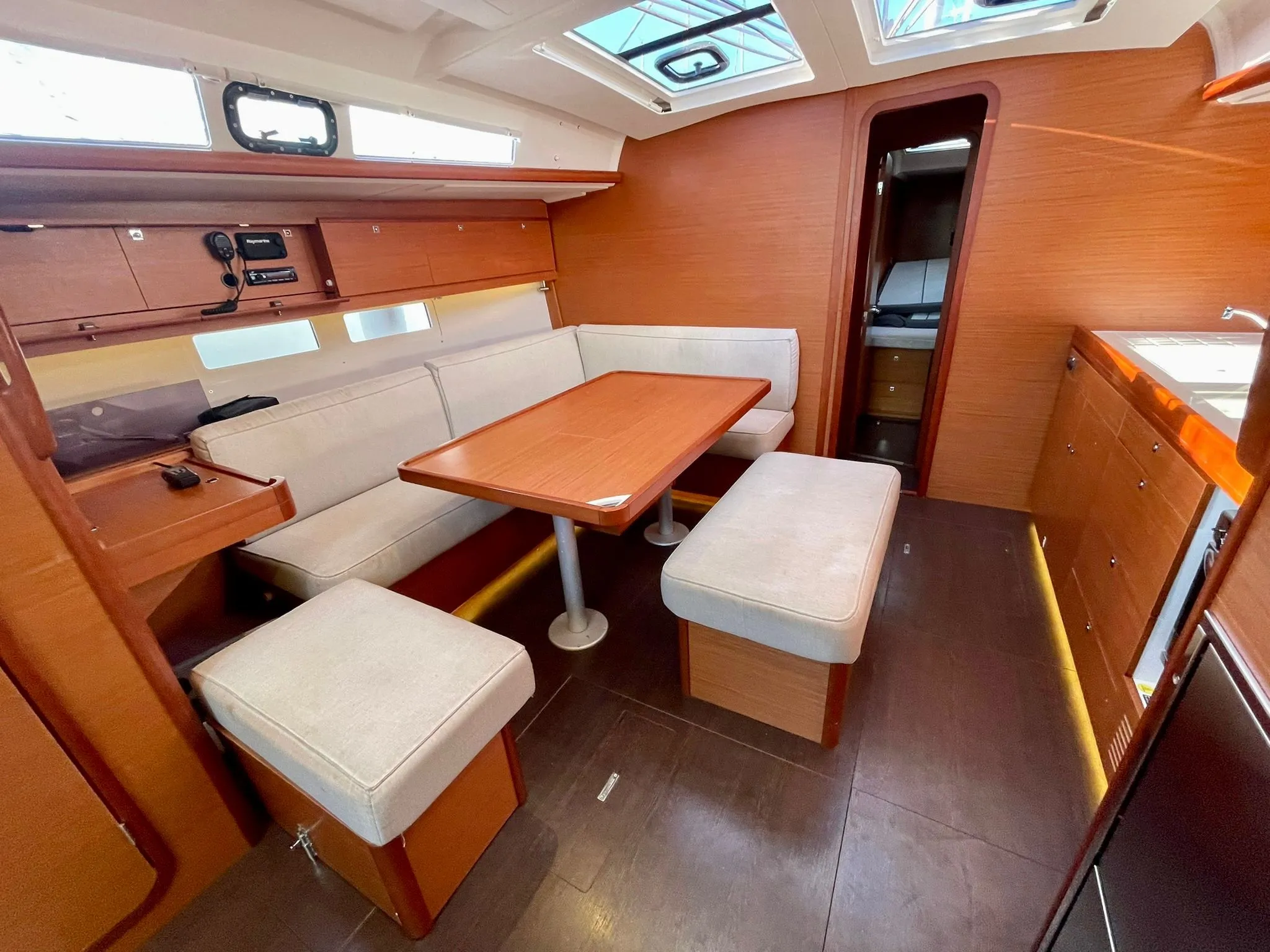 Image slide 113856