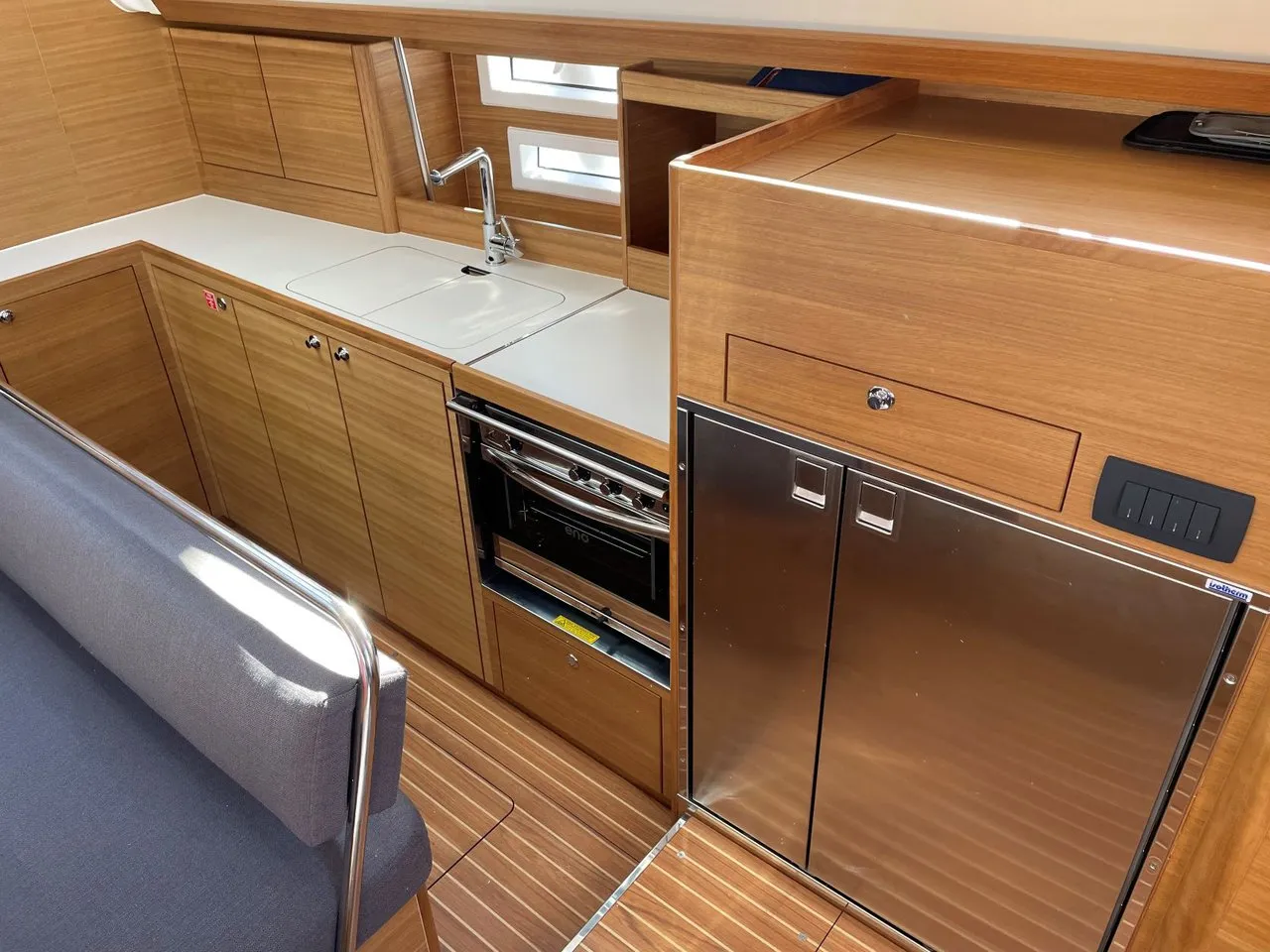 Image slide 11720