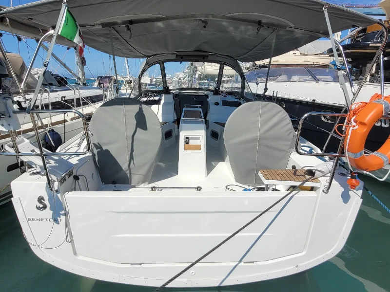 Oceanis 34.1 Trapani Vela Club boat image