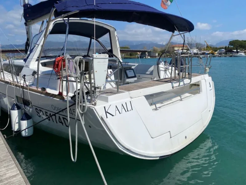Oceanis 45 Kaali boat image