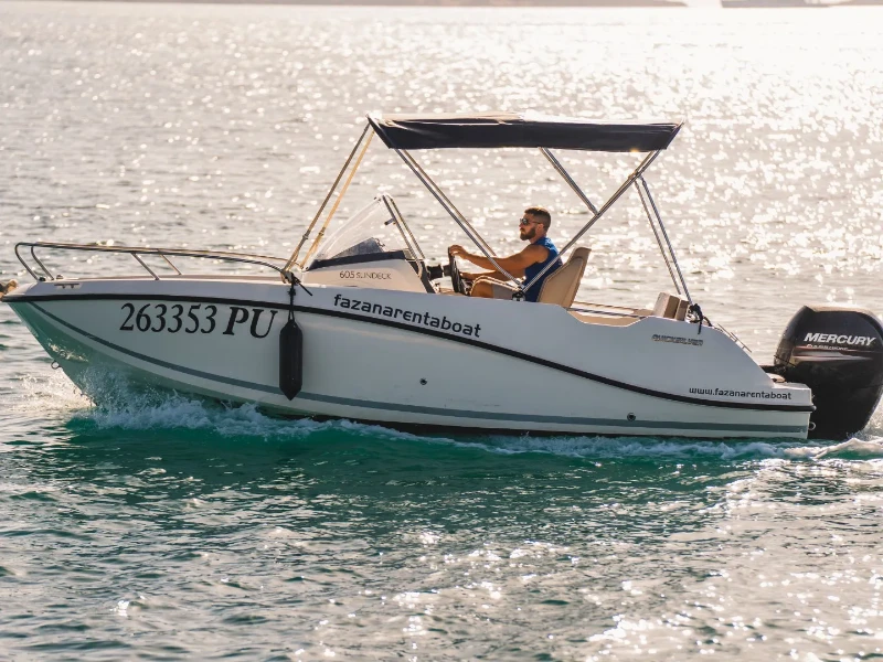Quicksilver 605 Sundeck Quicksilver boat image