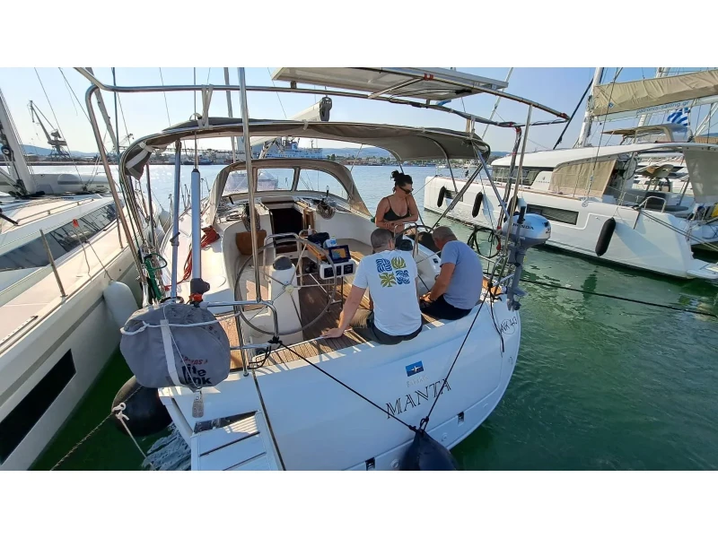 Bavaria Cruiser 40 Manta boat image