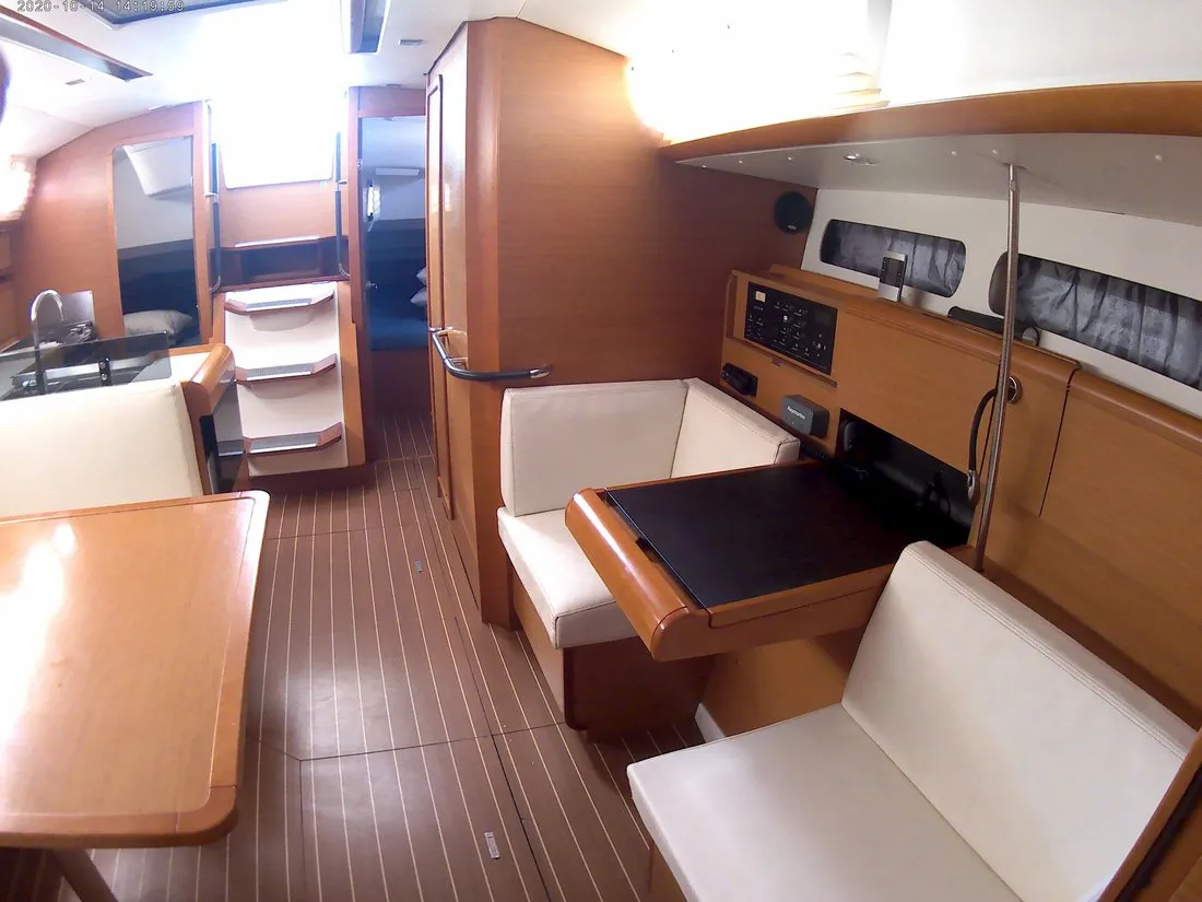 Image slide 118