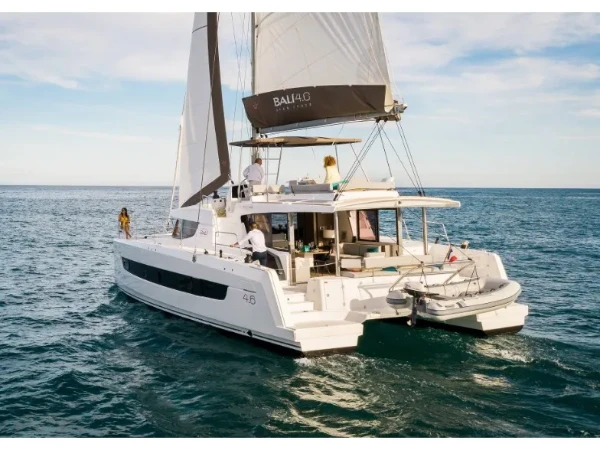 Bali 4.6 Standra boat image
