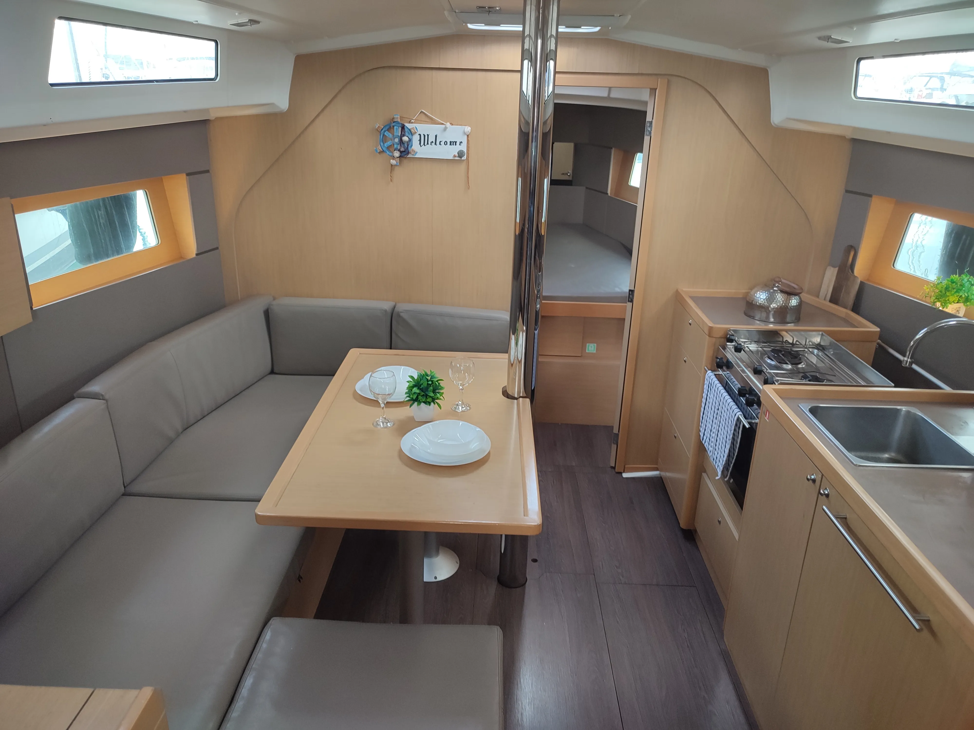 Image slide 120204