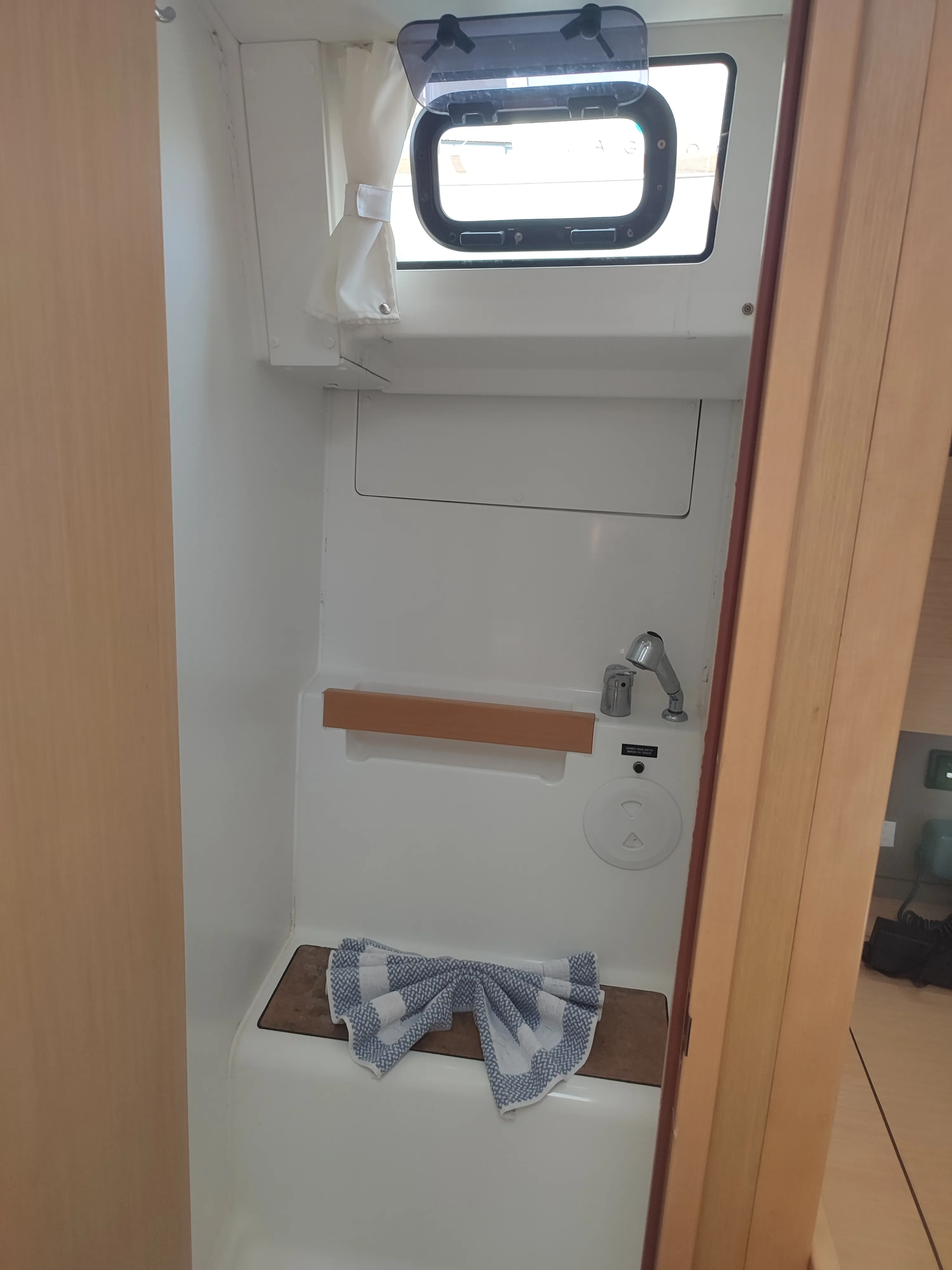 Image slide 120209