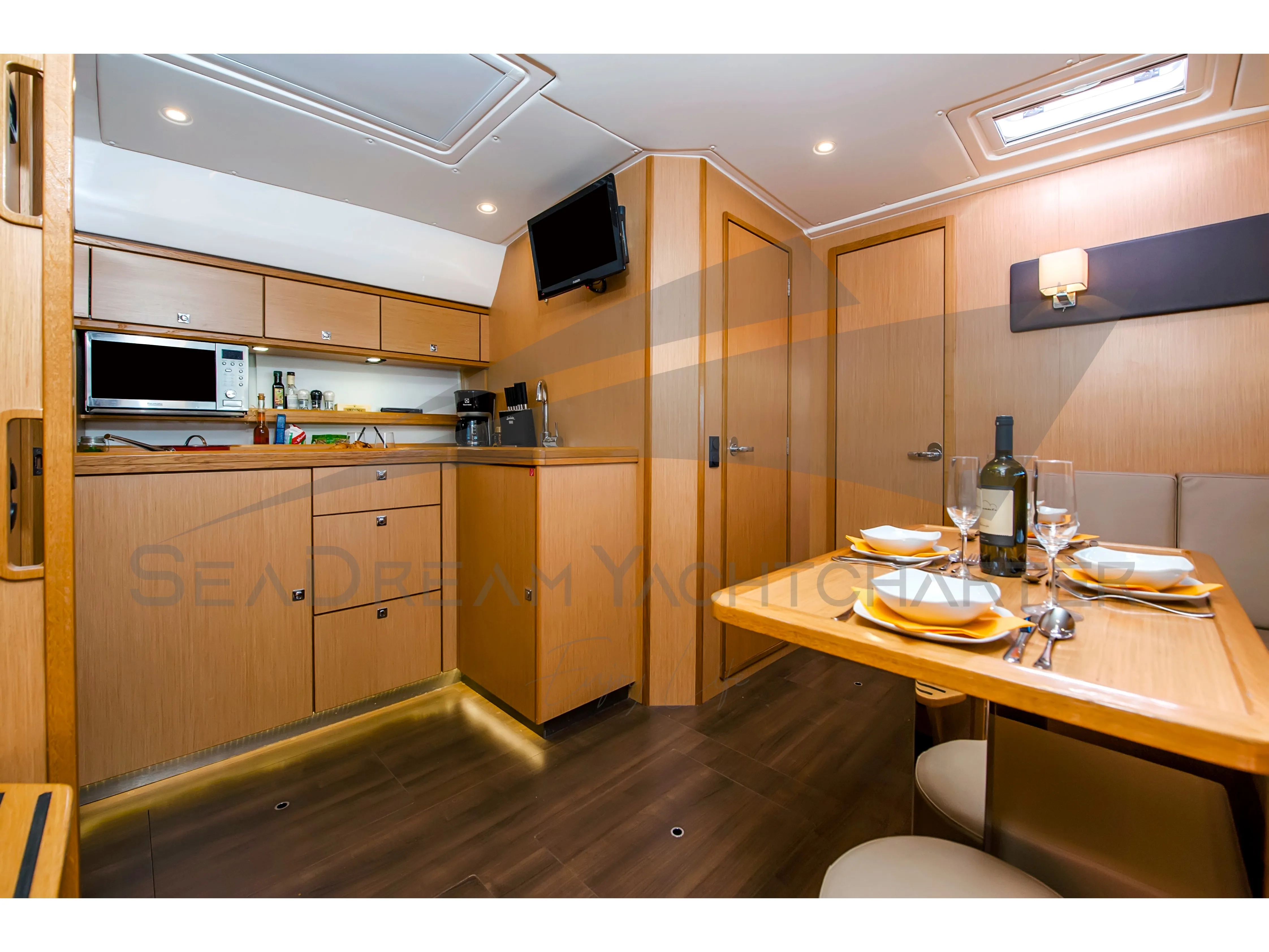 Image slide 120316