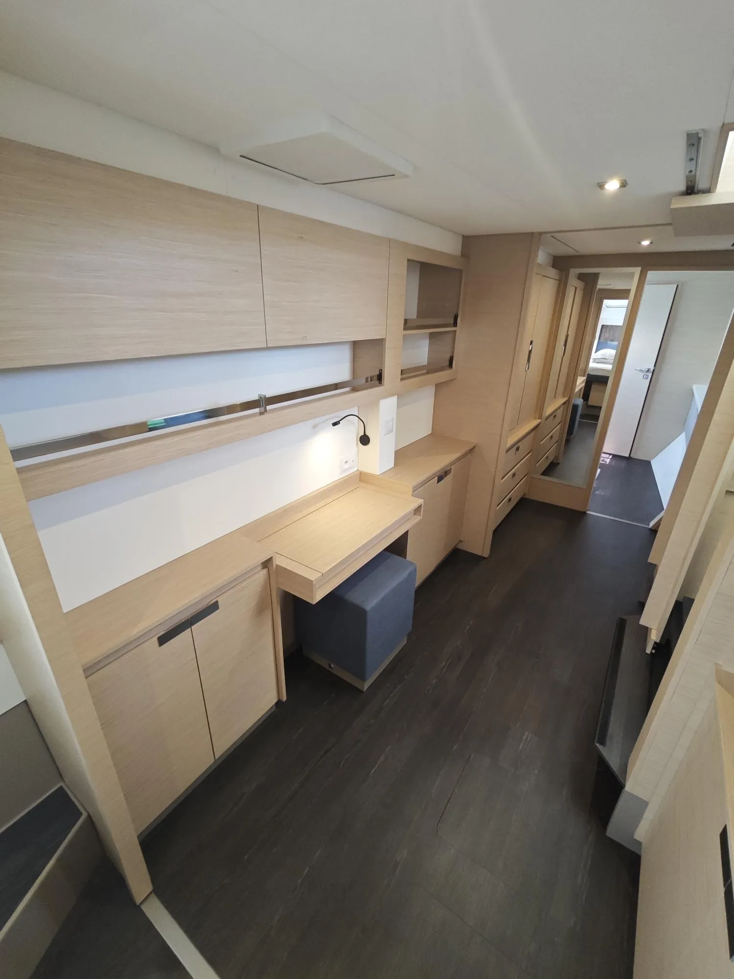 Image slide 12045