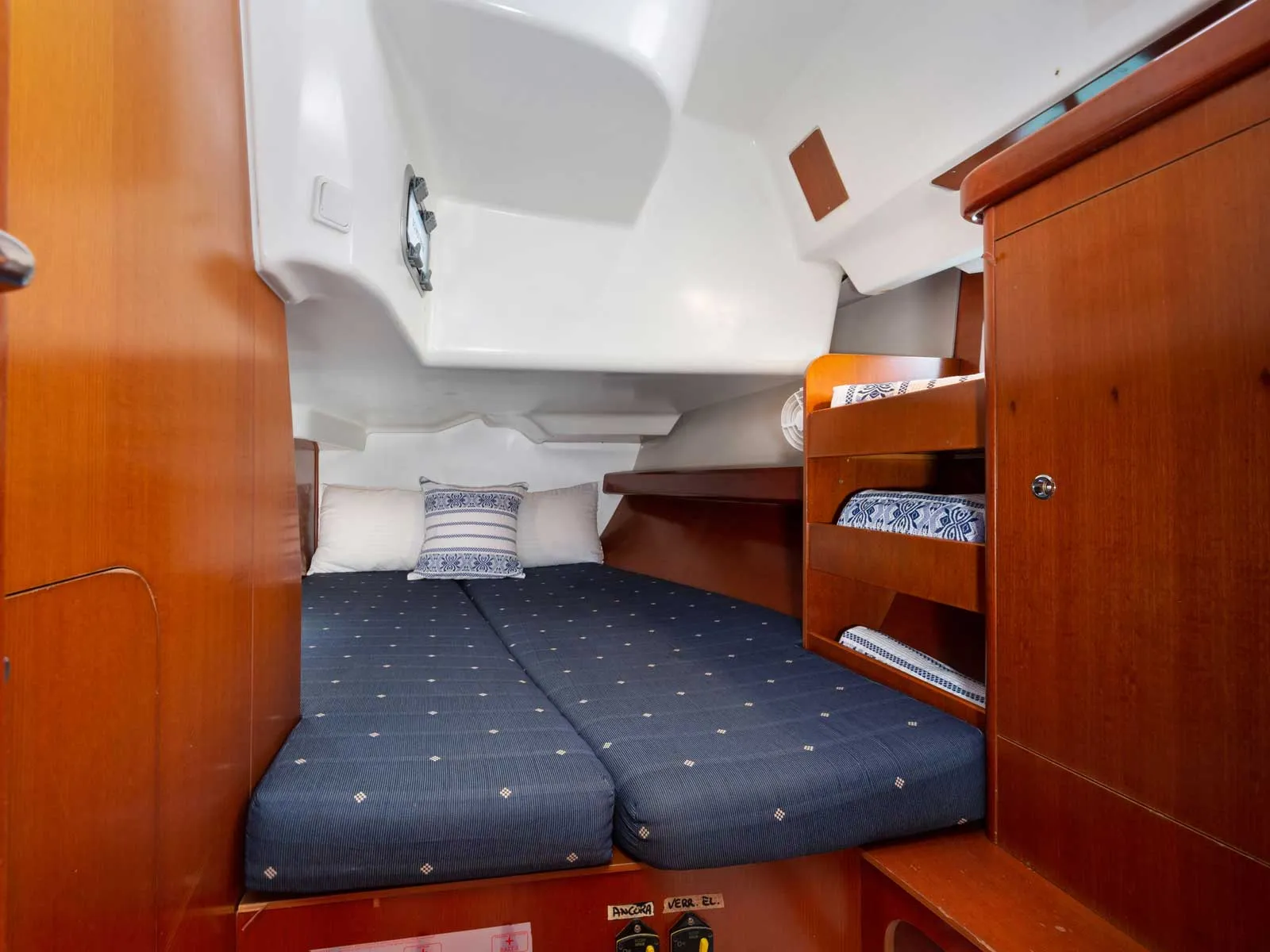 Image slide 121130