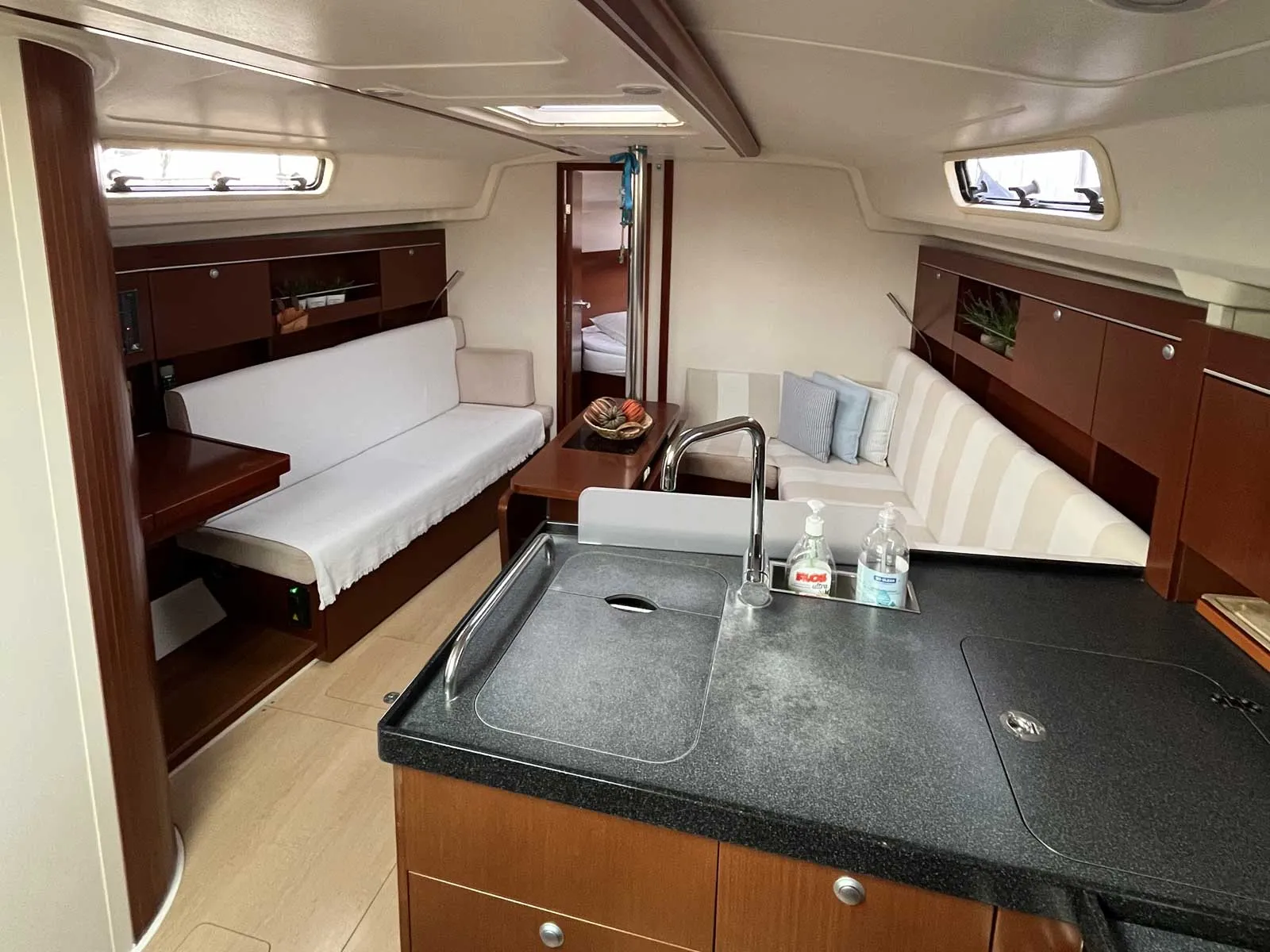 Image slide 121209