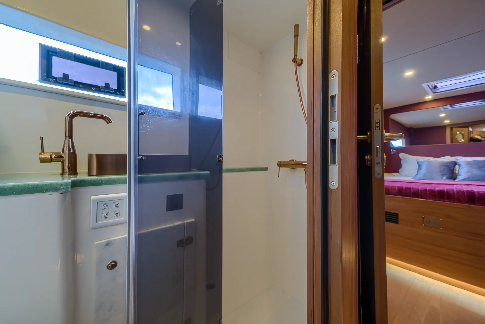 Image slide 122054