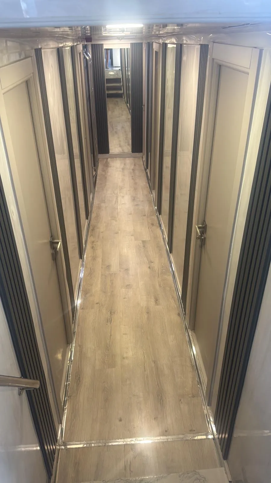 Image slide 122122