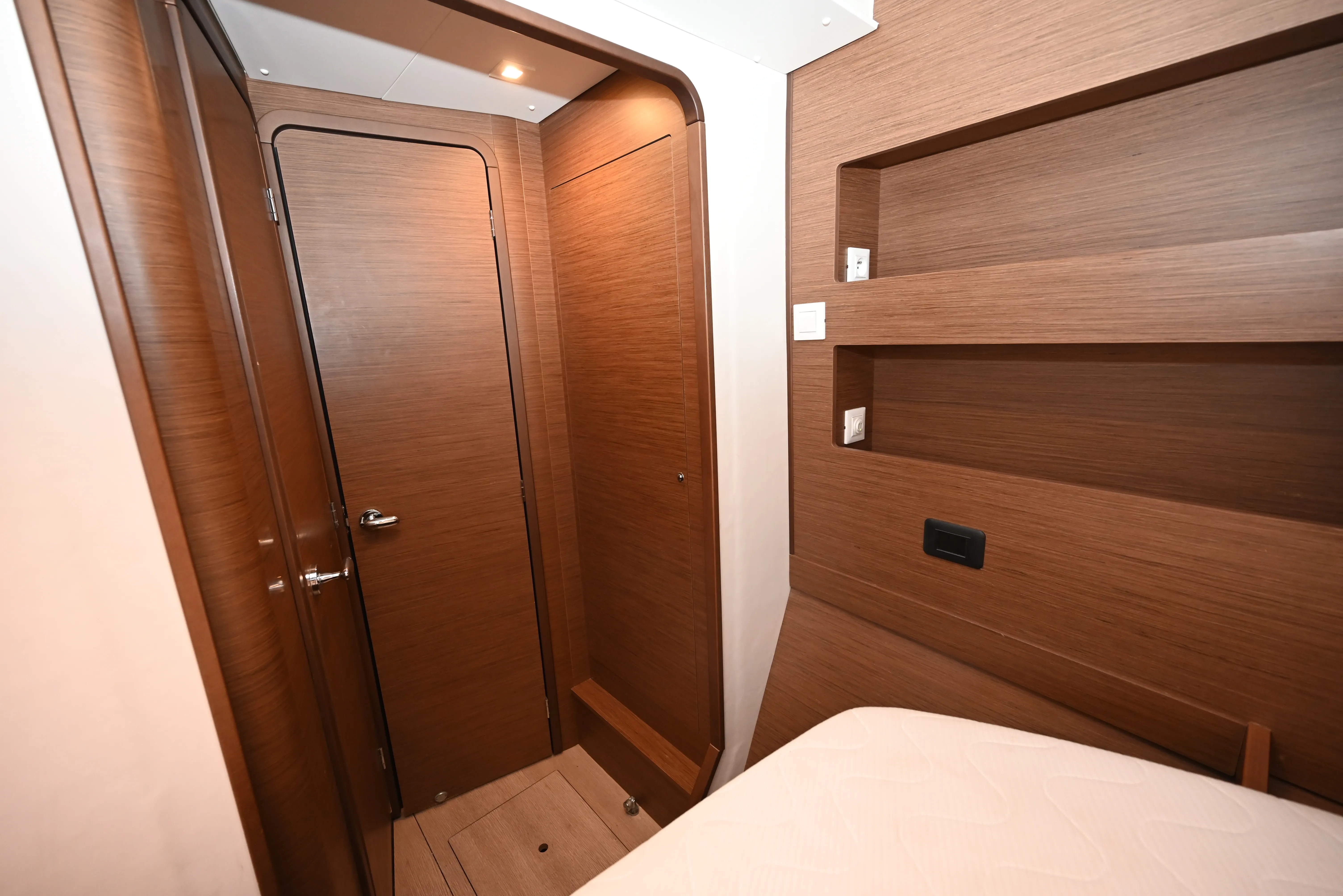 Image slide 122225