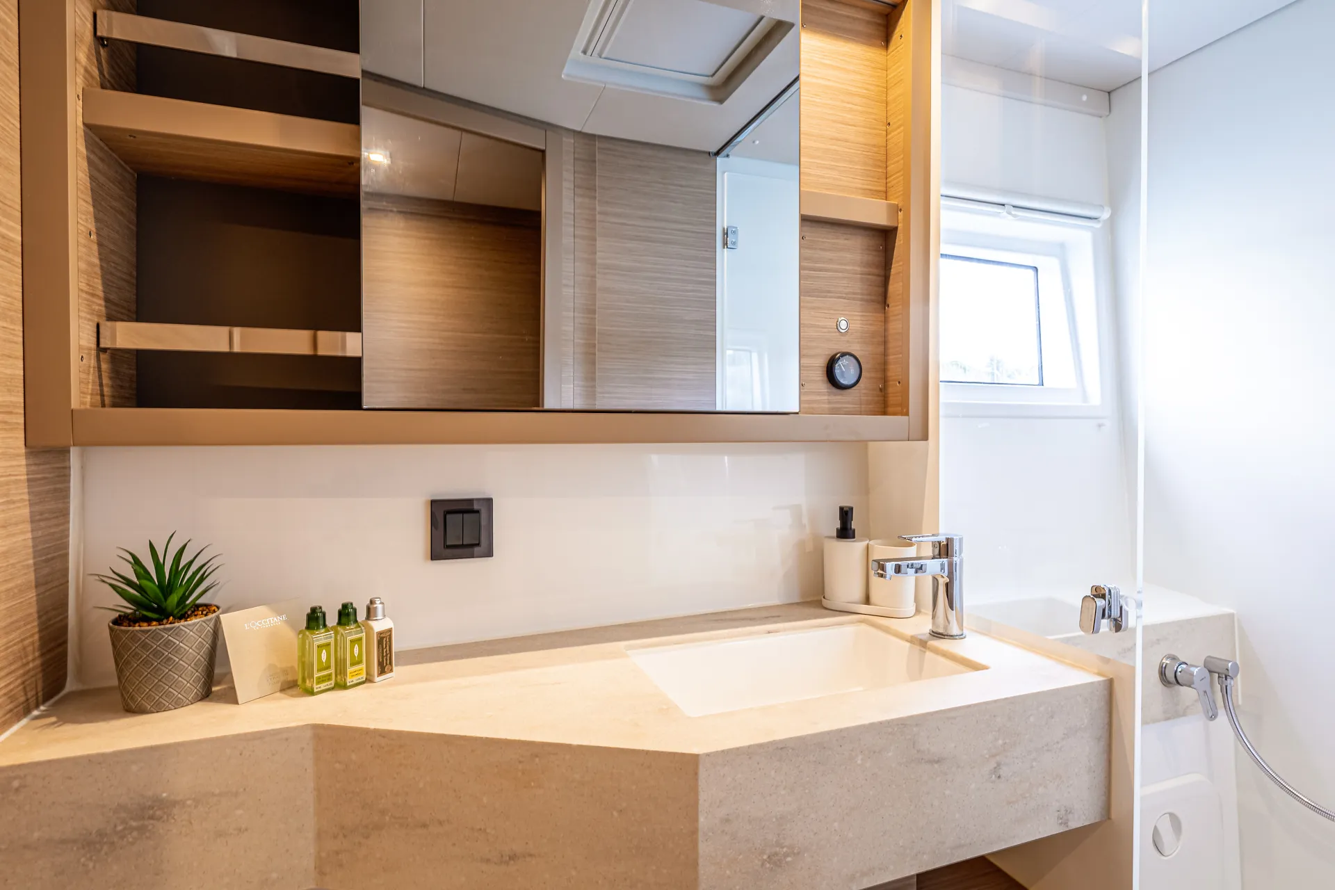 Image slide 122438