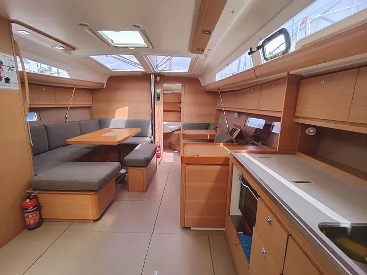 Image slide 123021