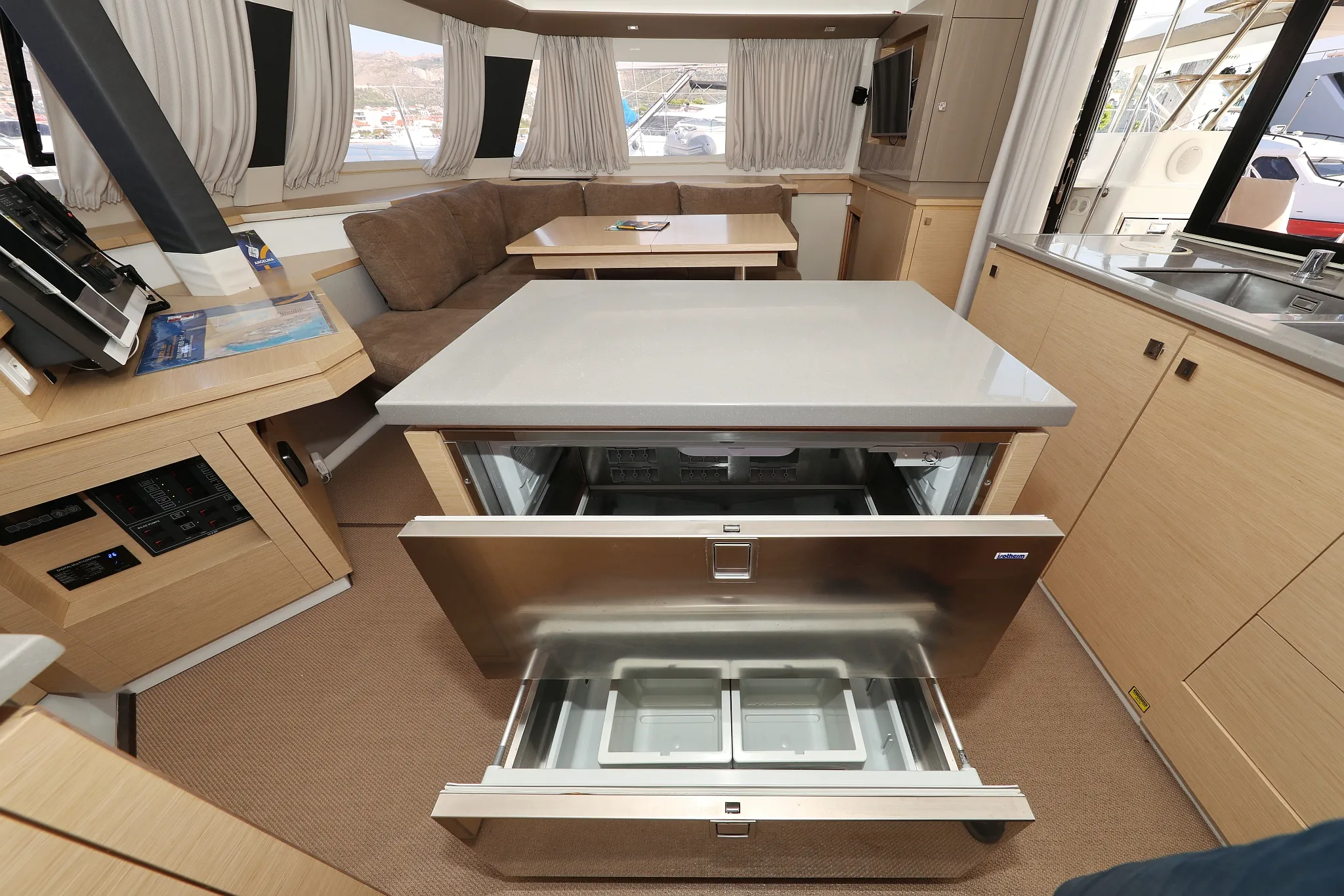 Image slide 12334
