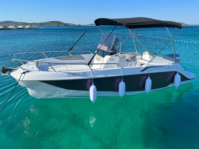 Salpa Sunsix Salpa boat image
