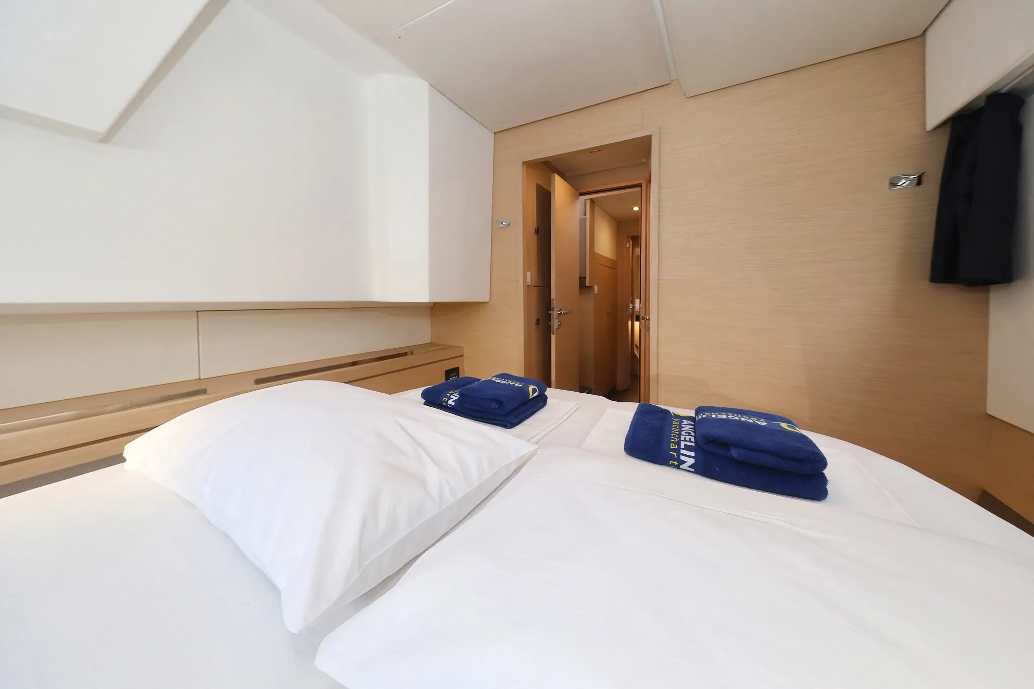 Image slide 12438