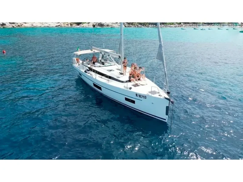 Bavaria C45 MARIA boat image