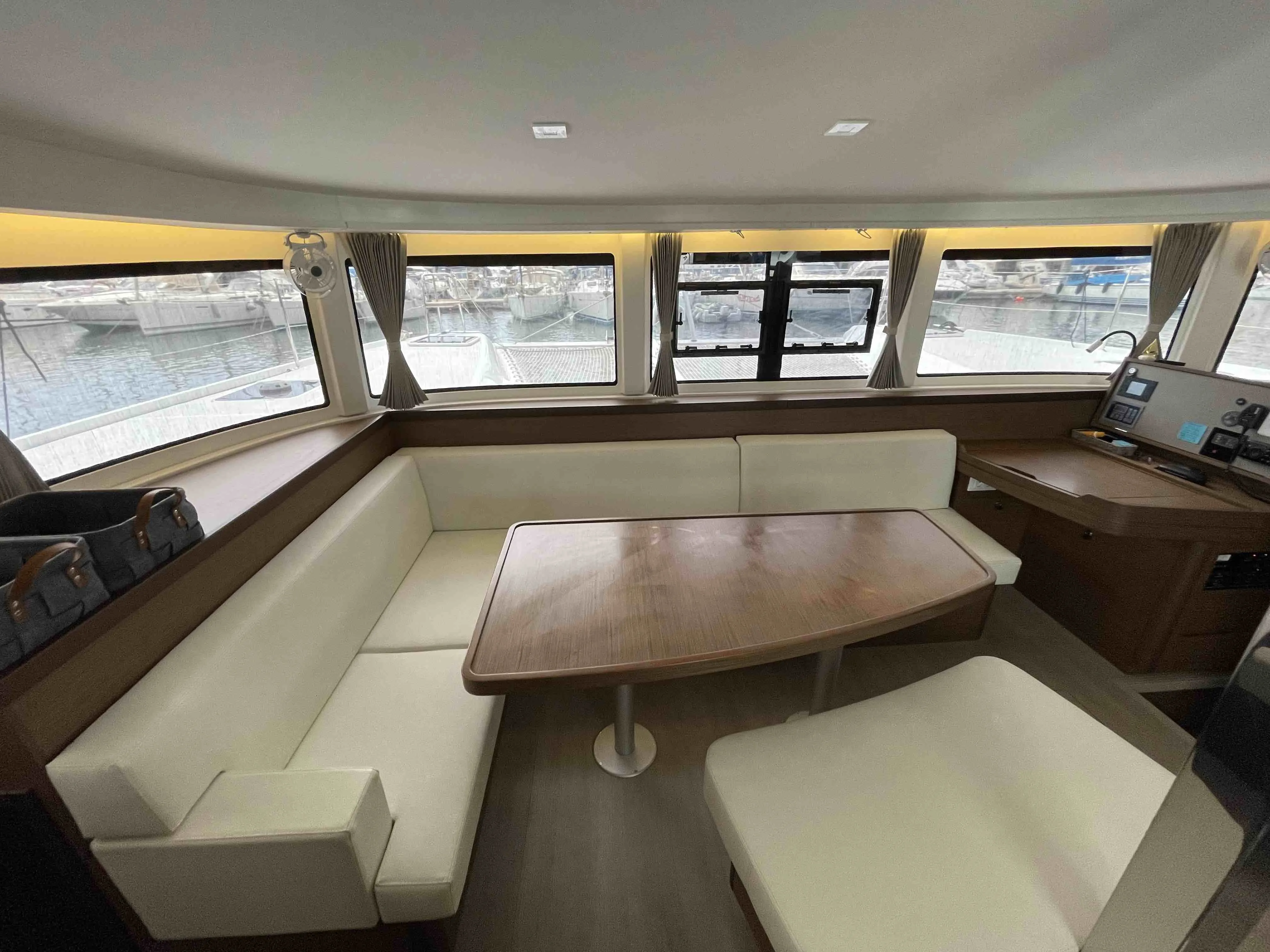 Image slide 124889