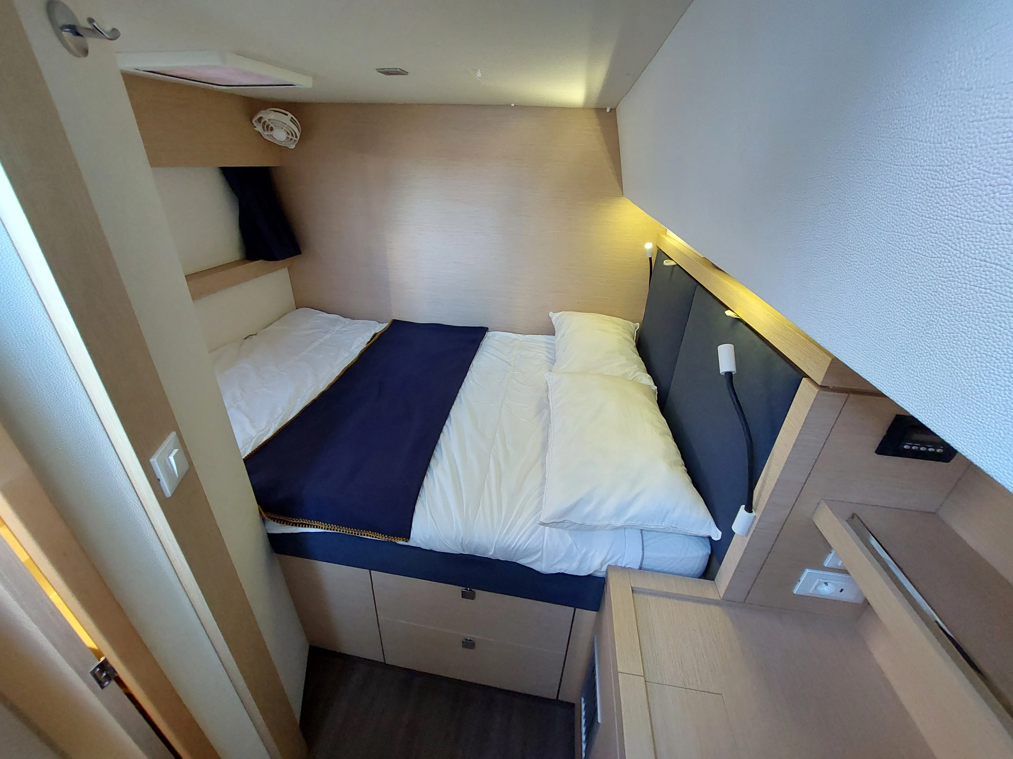 Image slide 124944