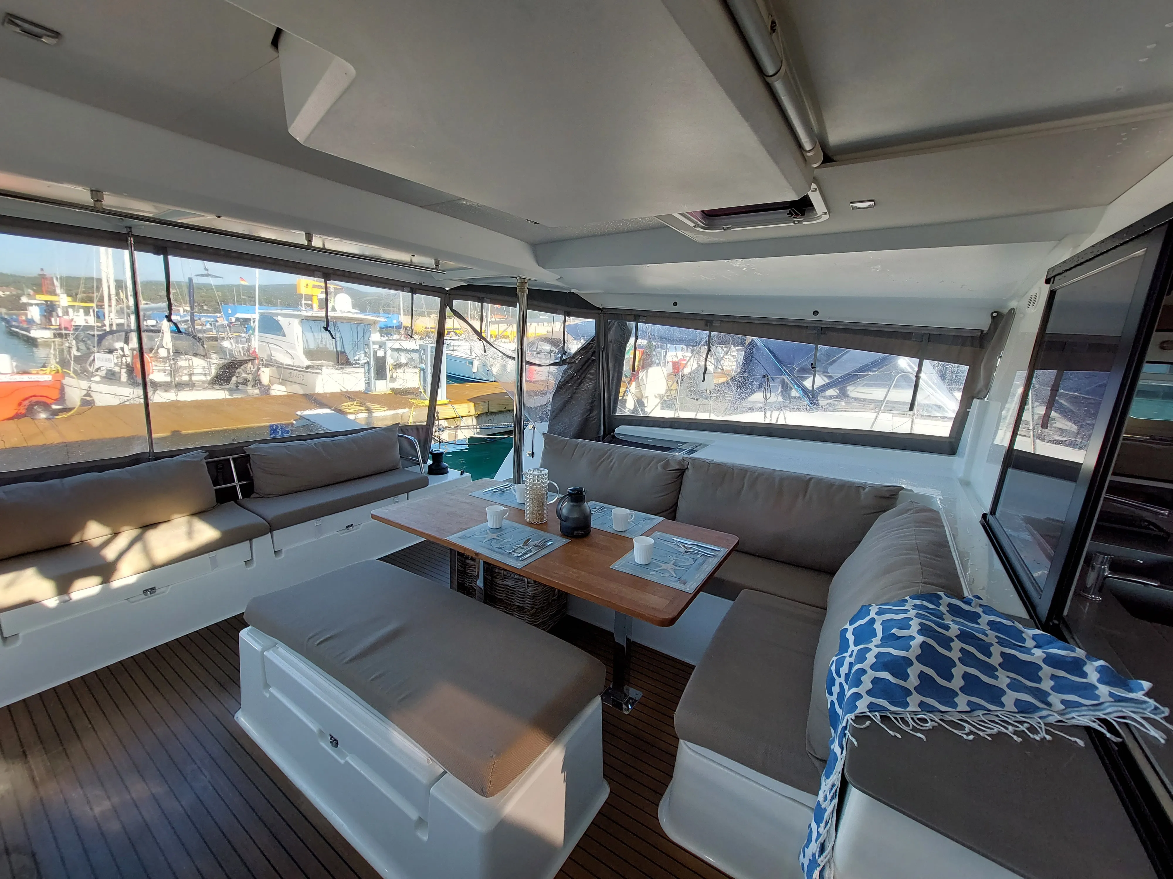 Image slide 124983