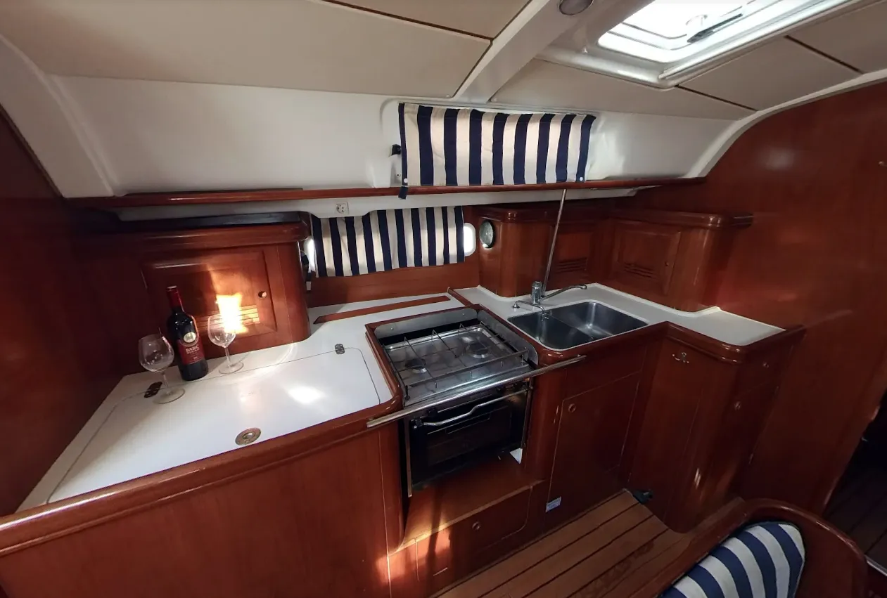Image slide 1253