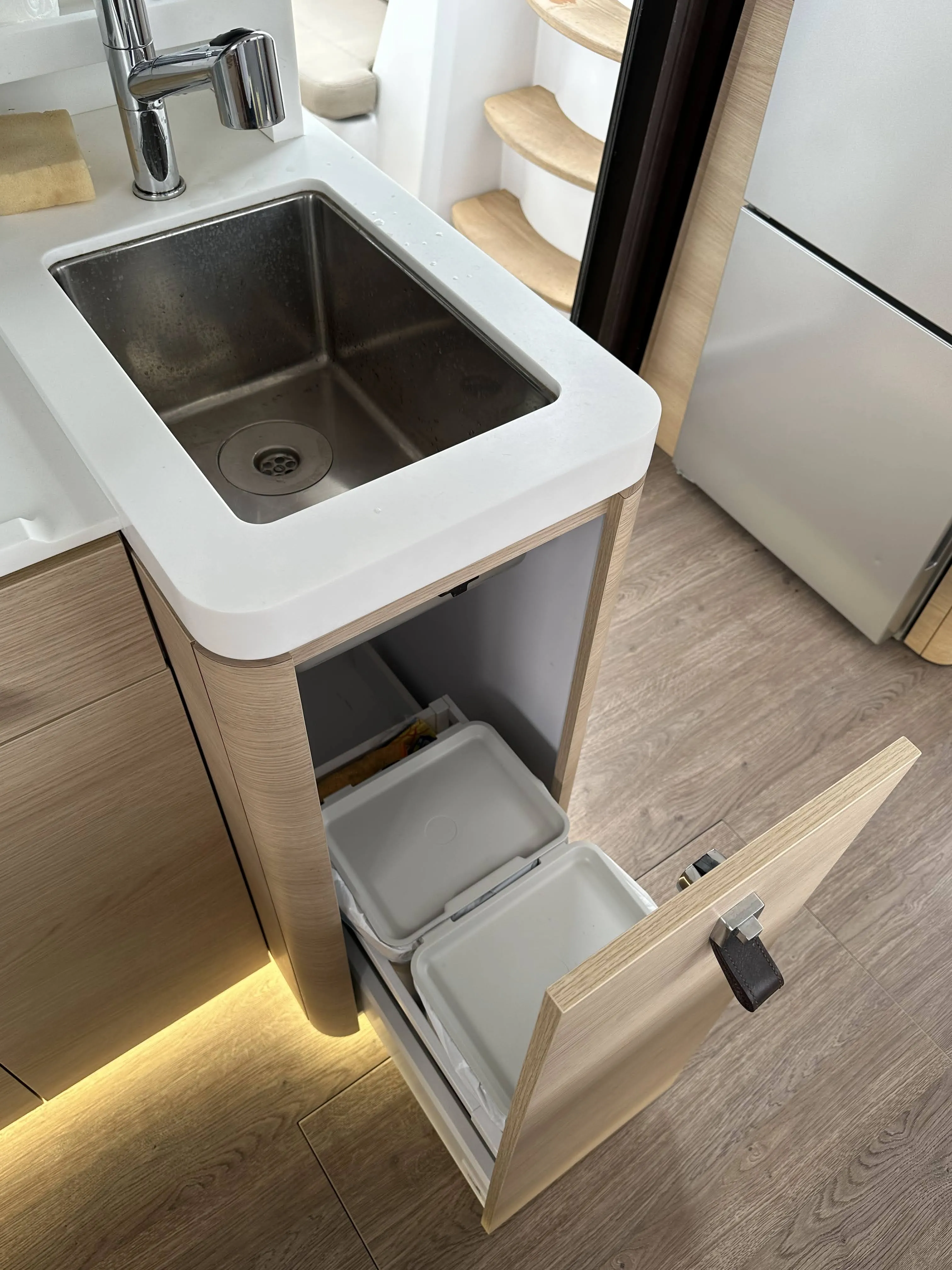 Image slide 125676