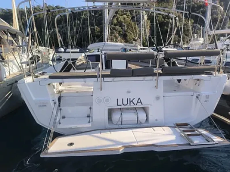 Dufour 41 Luka boat image