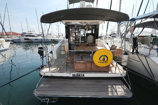 Futura 40 Grand Horizon Muneca  boat image