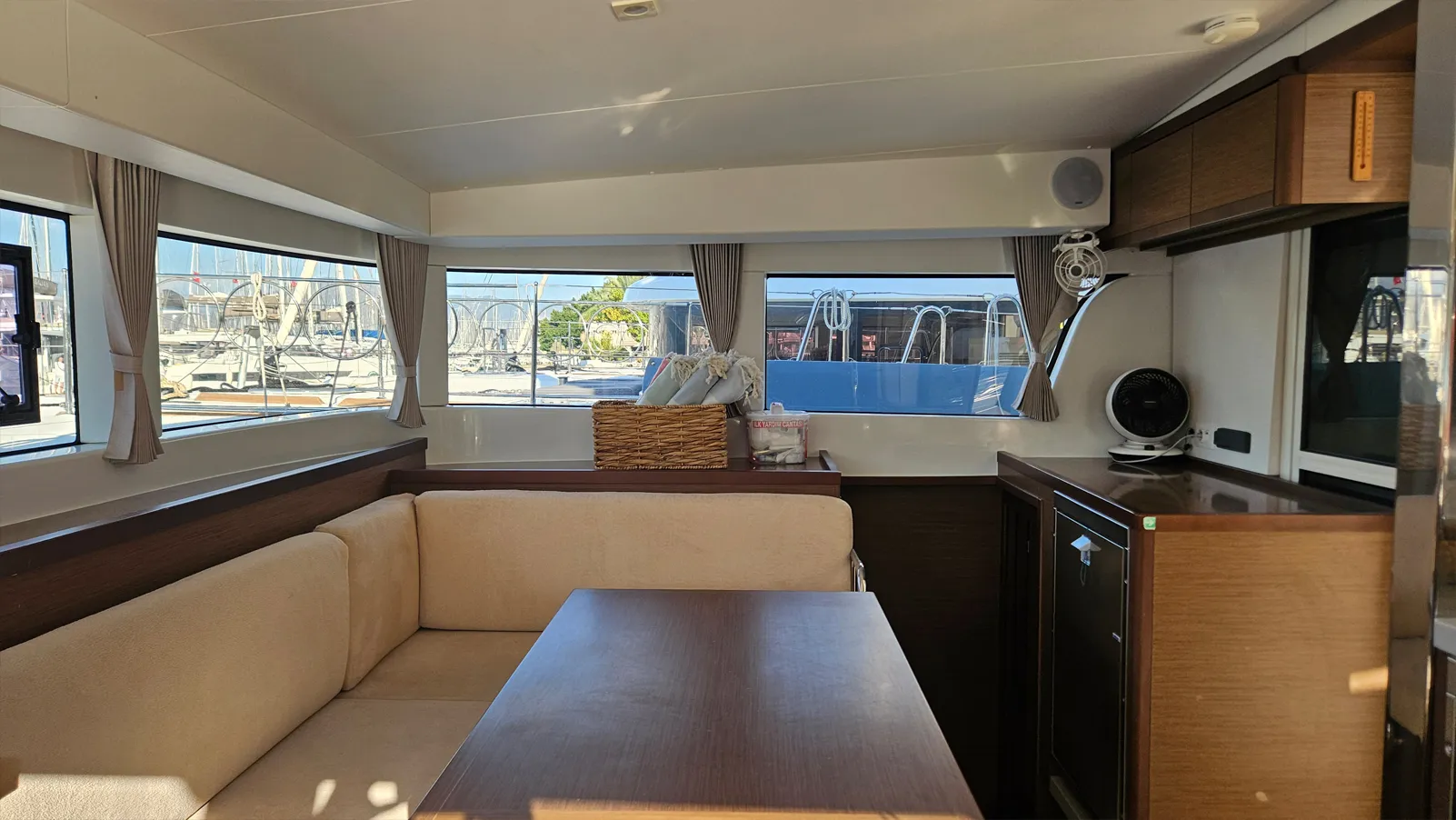 Image slide 127029