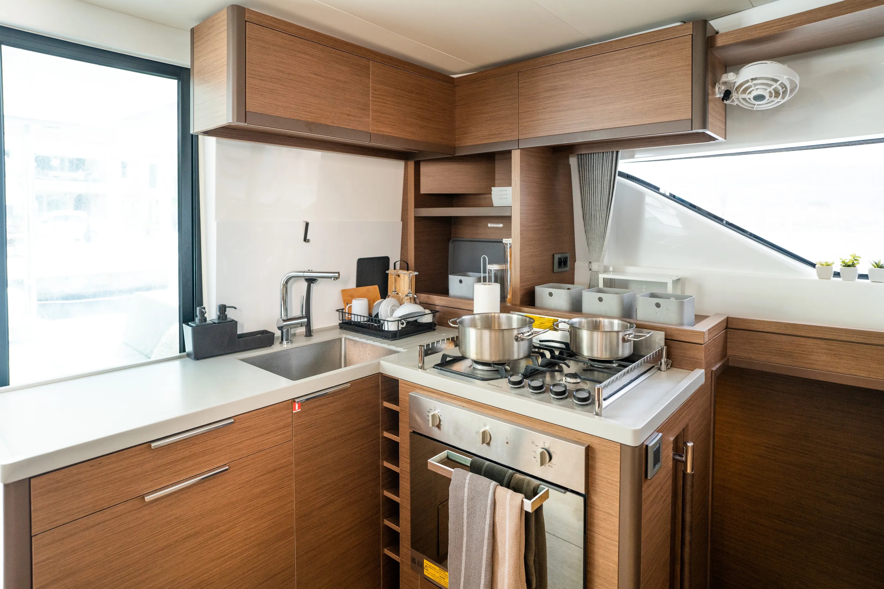 Image slide 127824