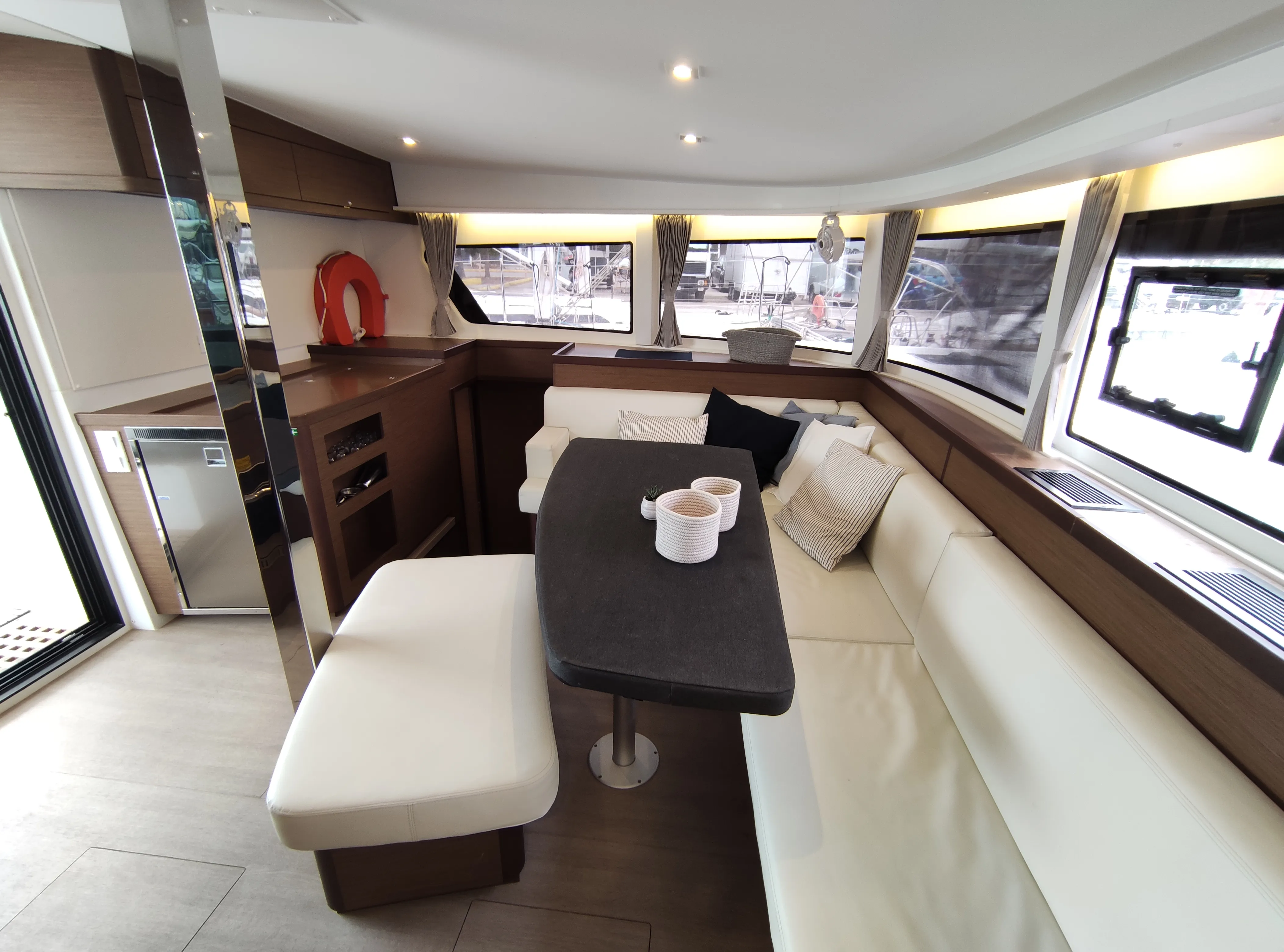 Image slide 127843