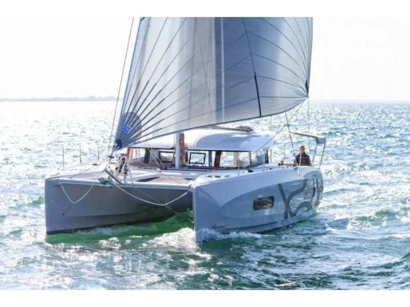 Excess 11 Eureka boat image