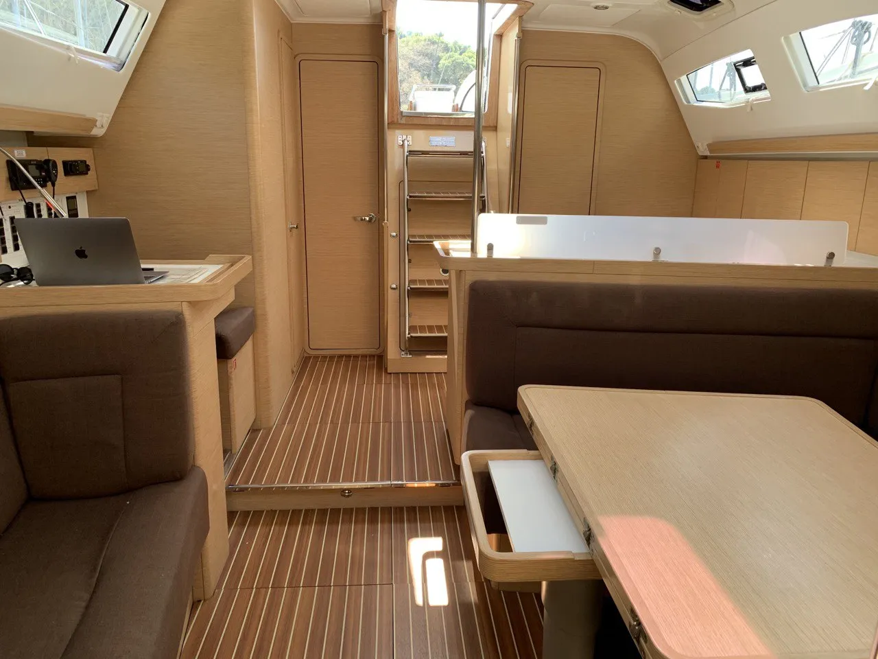 Image slide 129666