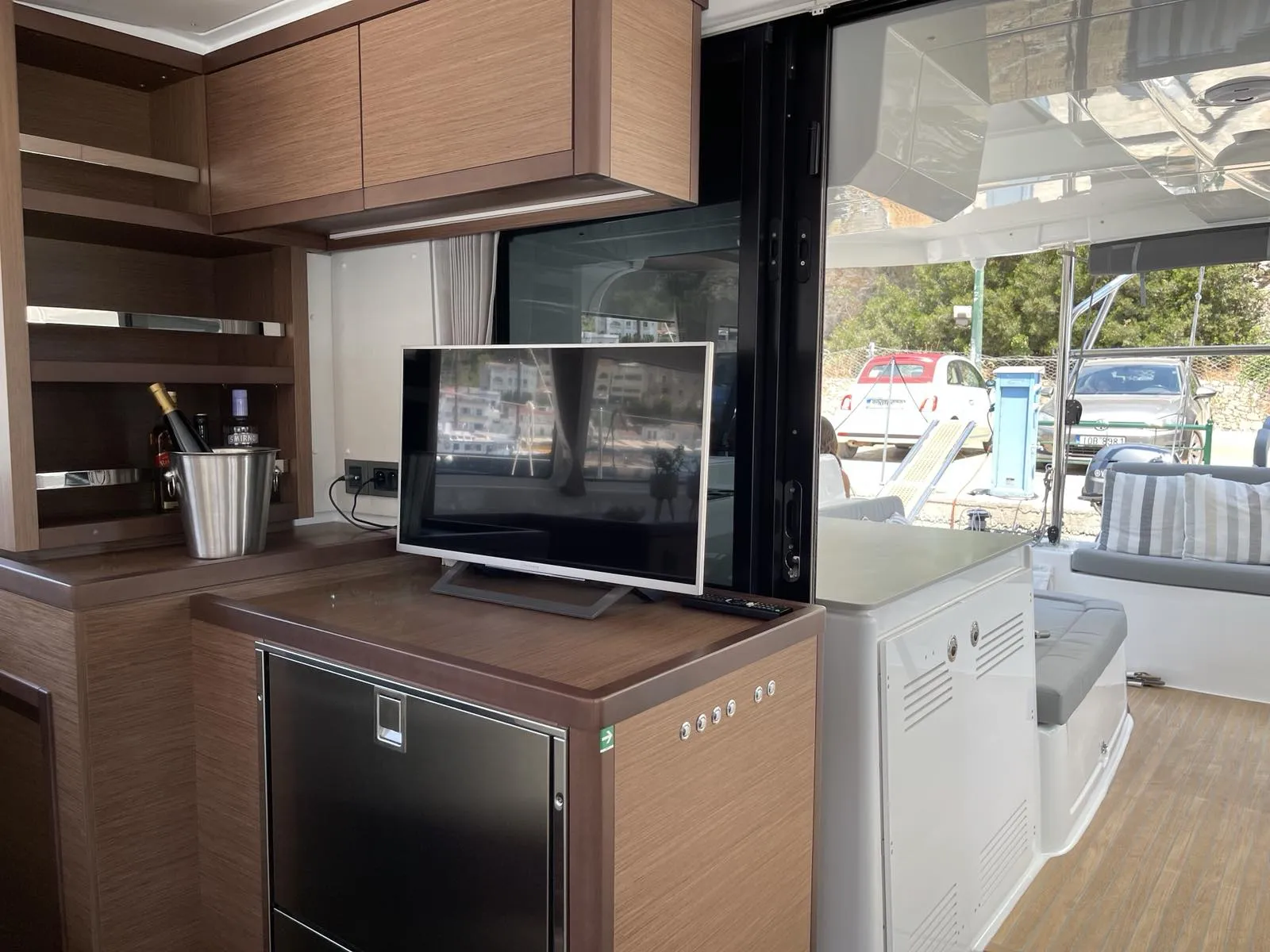 Image slide 129770