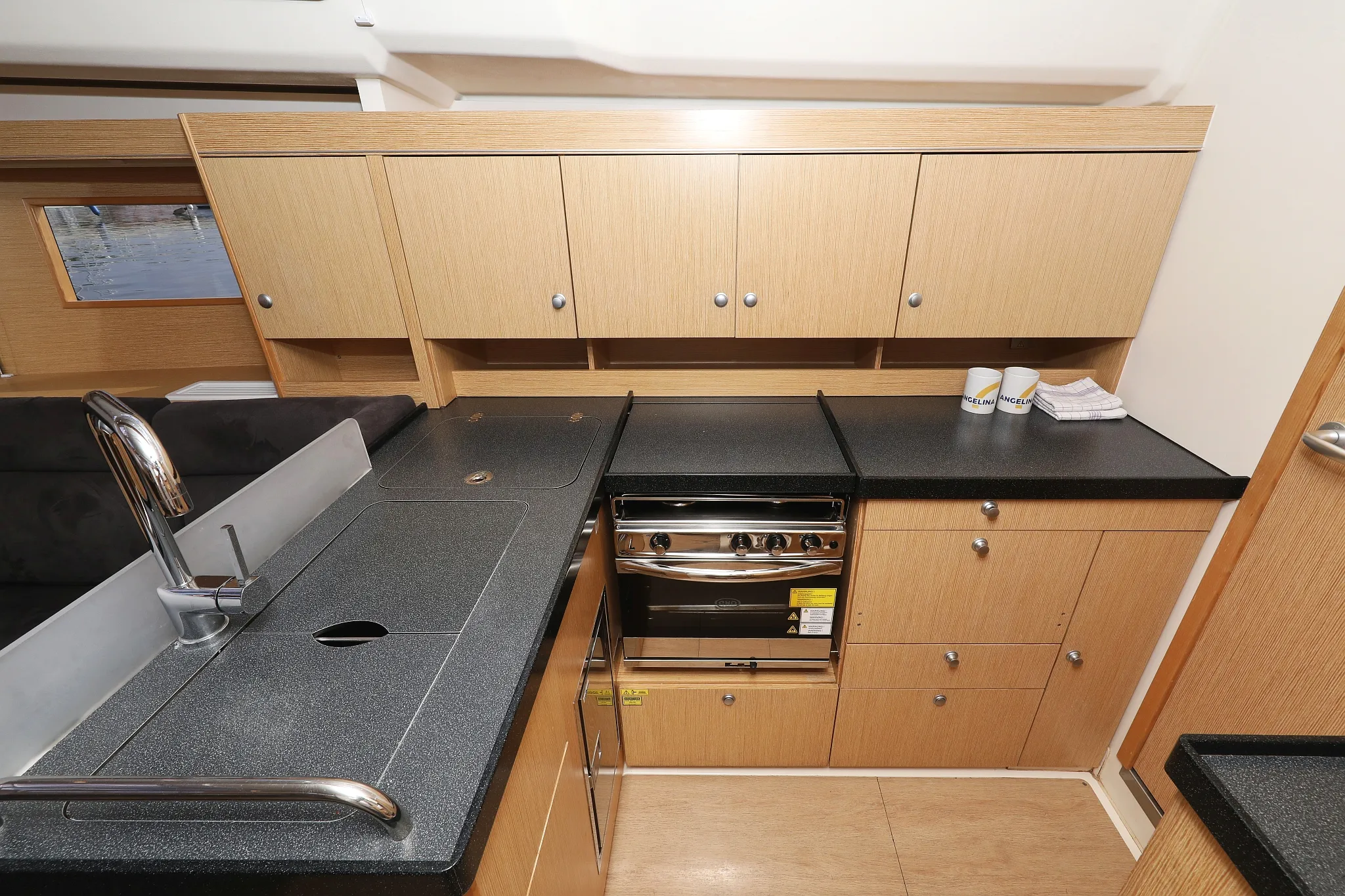 Image slide 12979