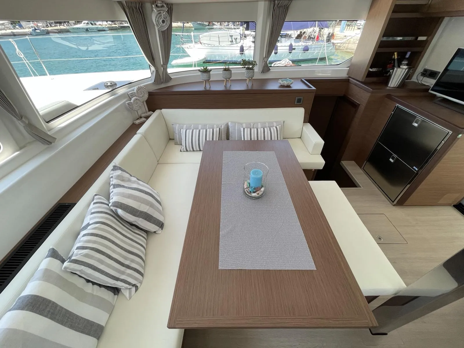 Image slide 129799