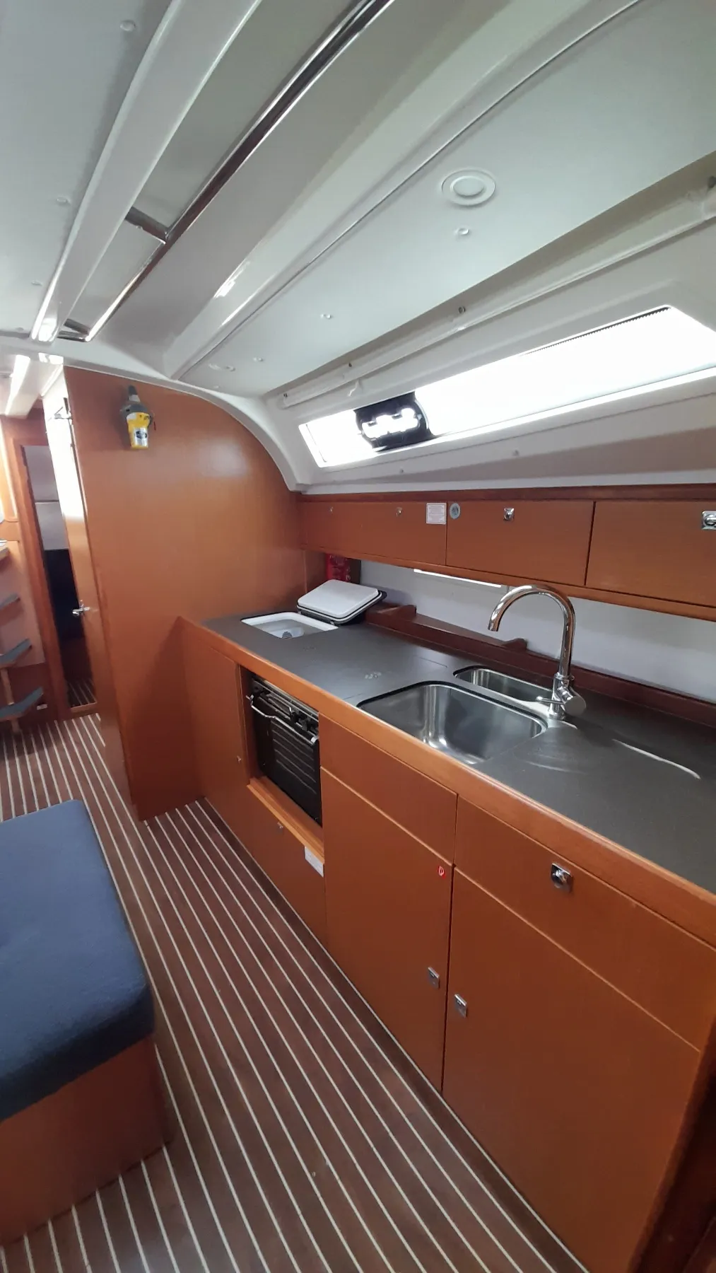 Image slide 129835