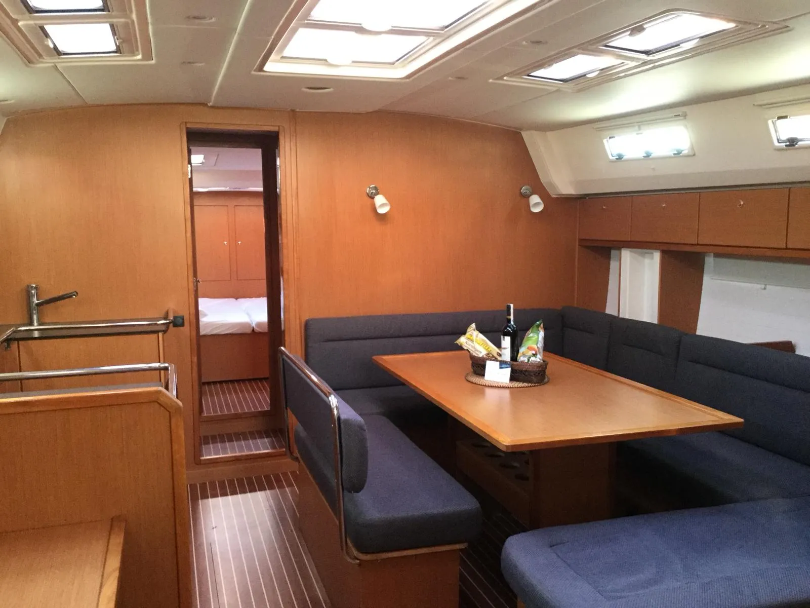Image slide 129899