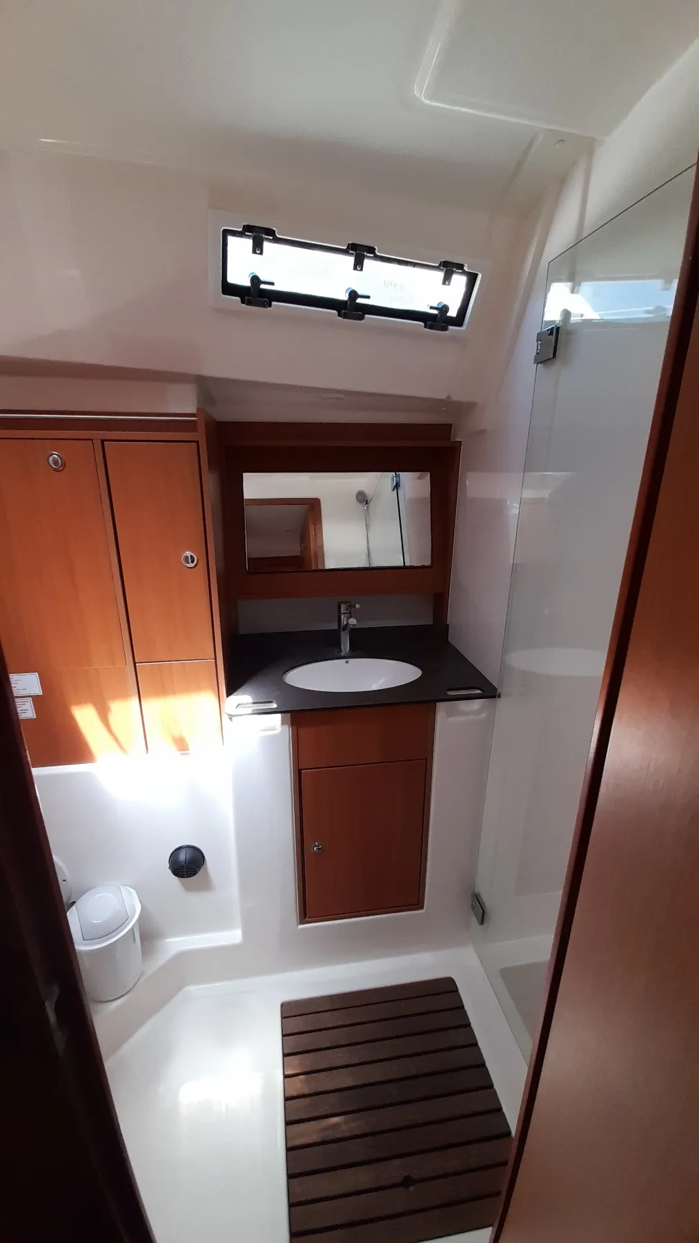 Image slide 129900