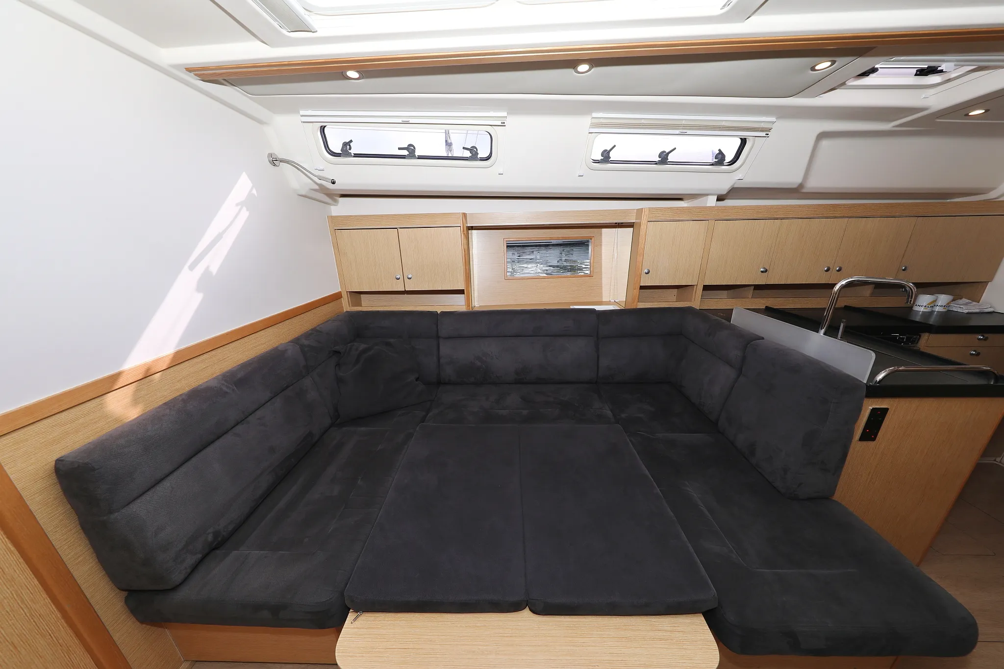 Image slide 12998