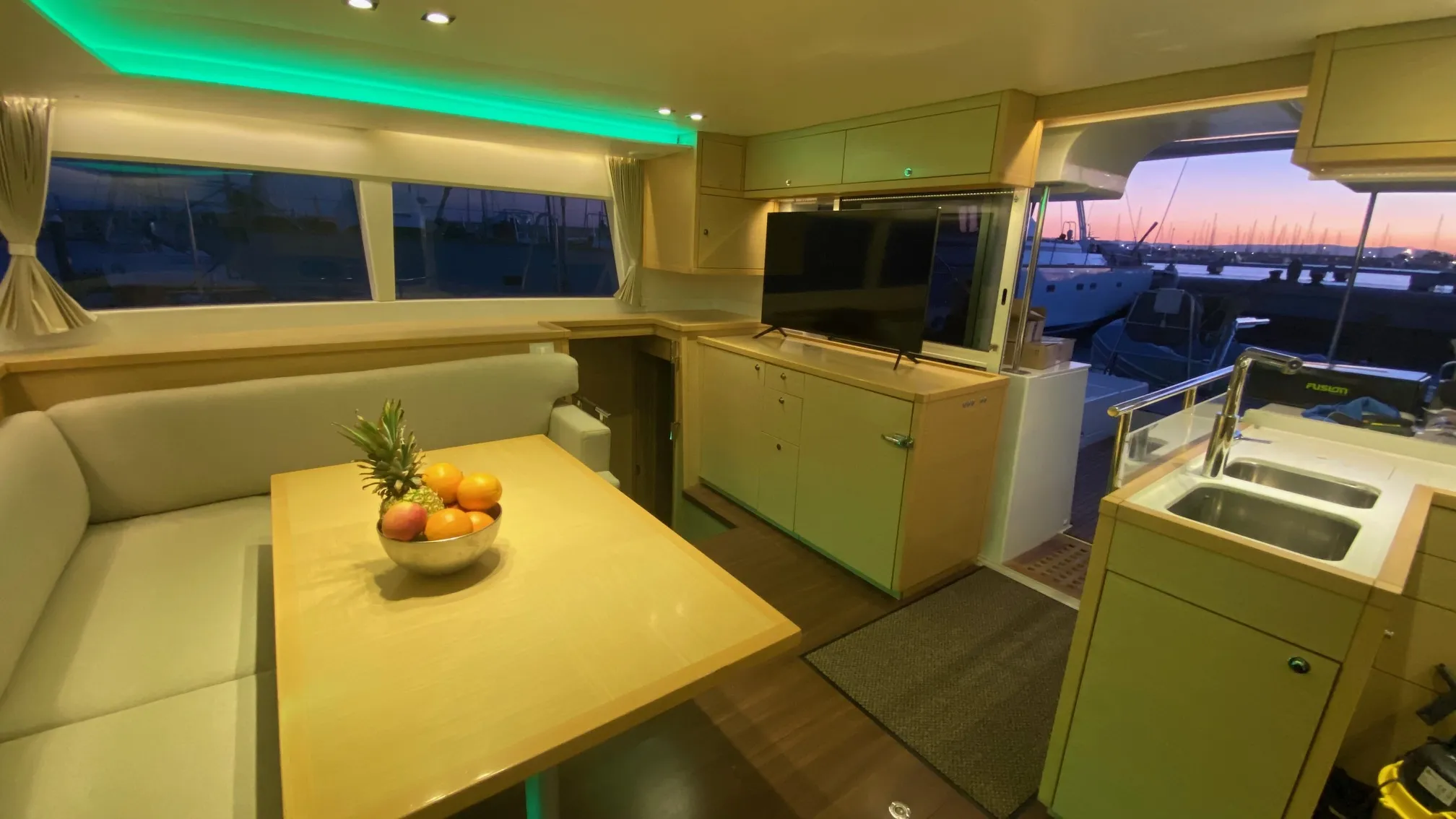 Image slide 130170